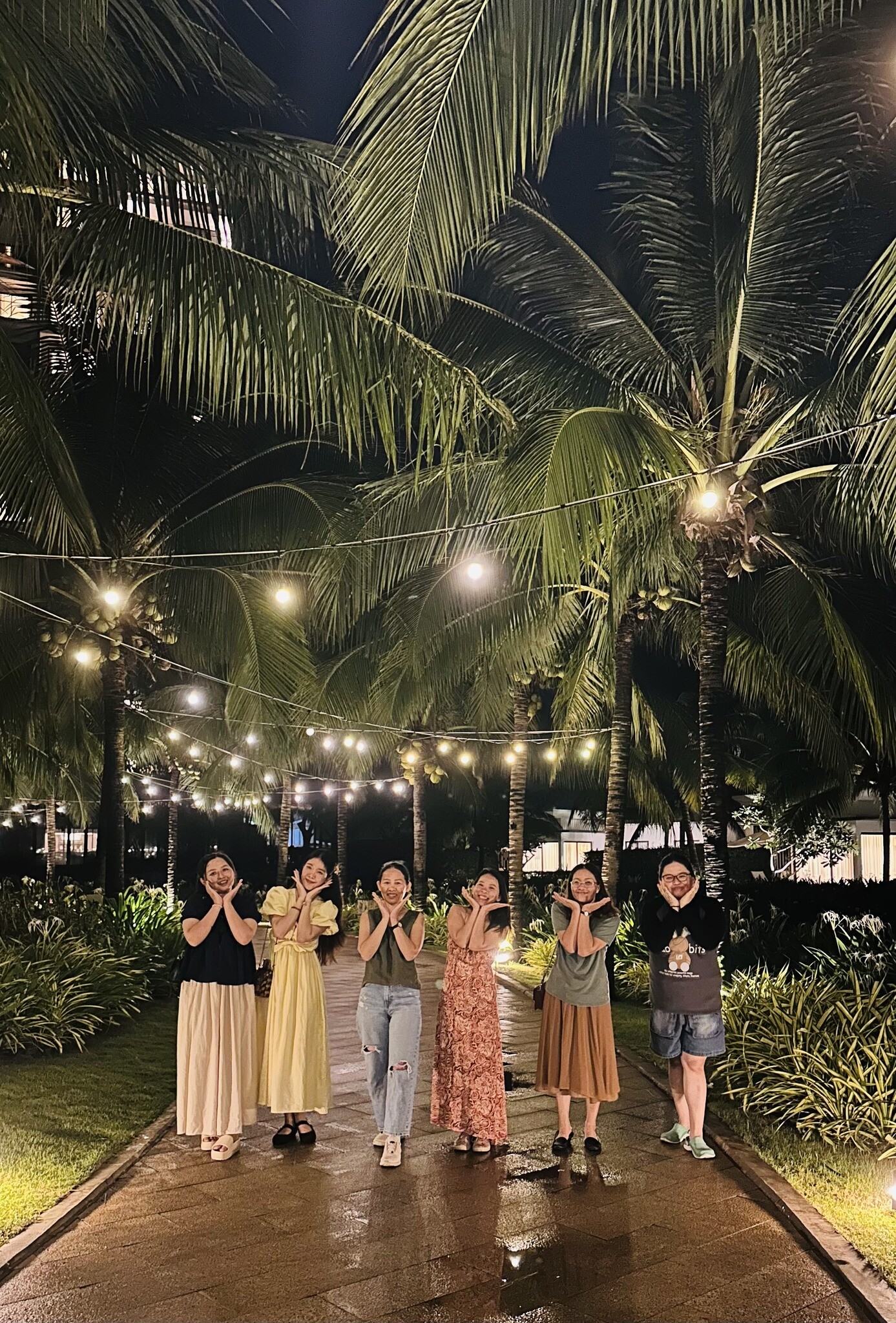 Tiếp vận Thương mại Cá Heo Xanh - Blue Dolphin Logistics 6