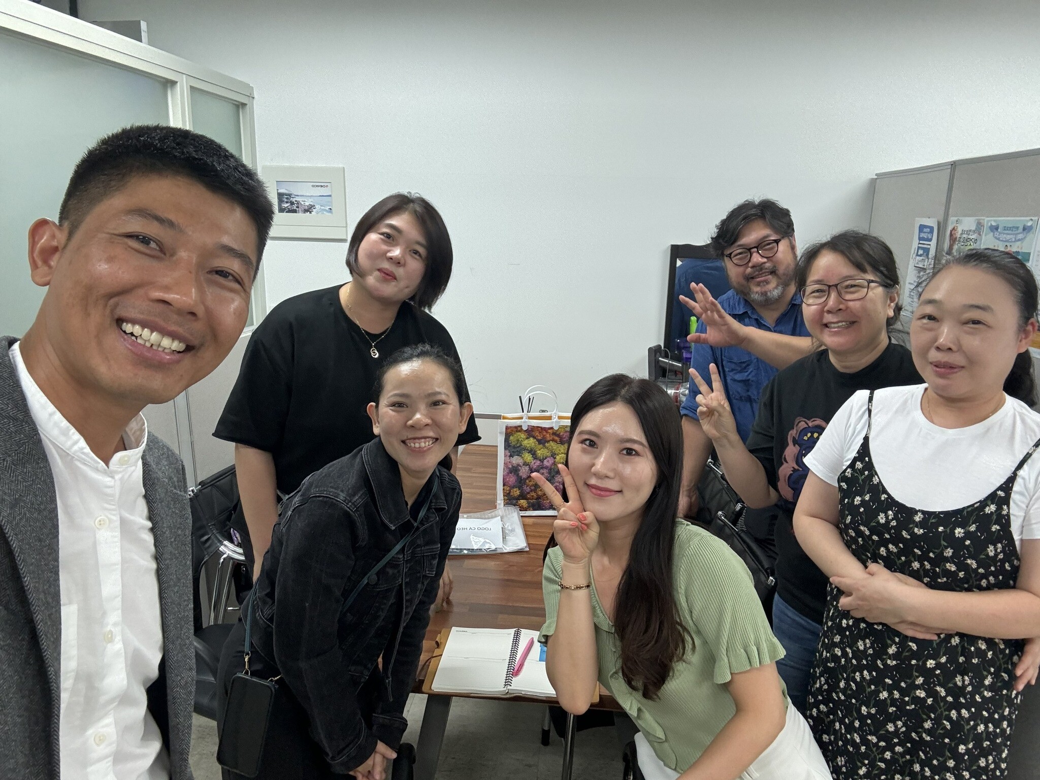 Tiếp vận Thương mại Cá Heo Xanh - Blue Dolphin Logistics 7