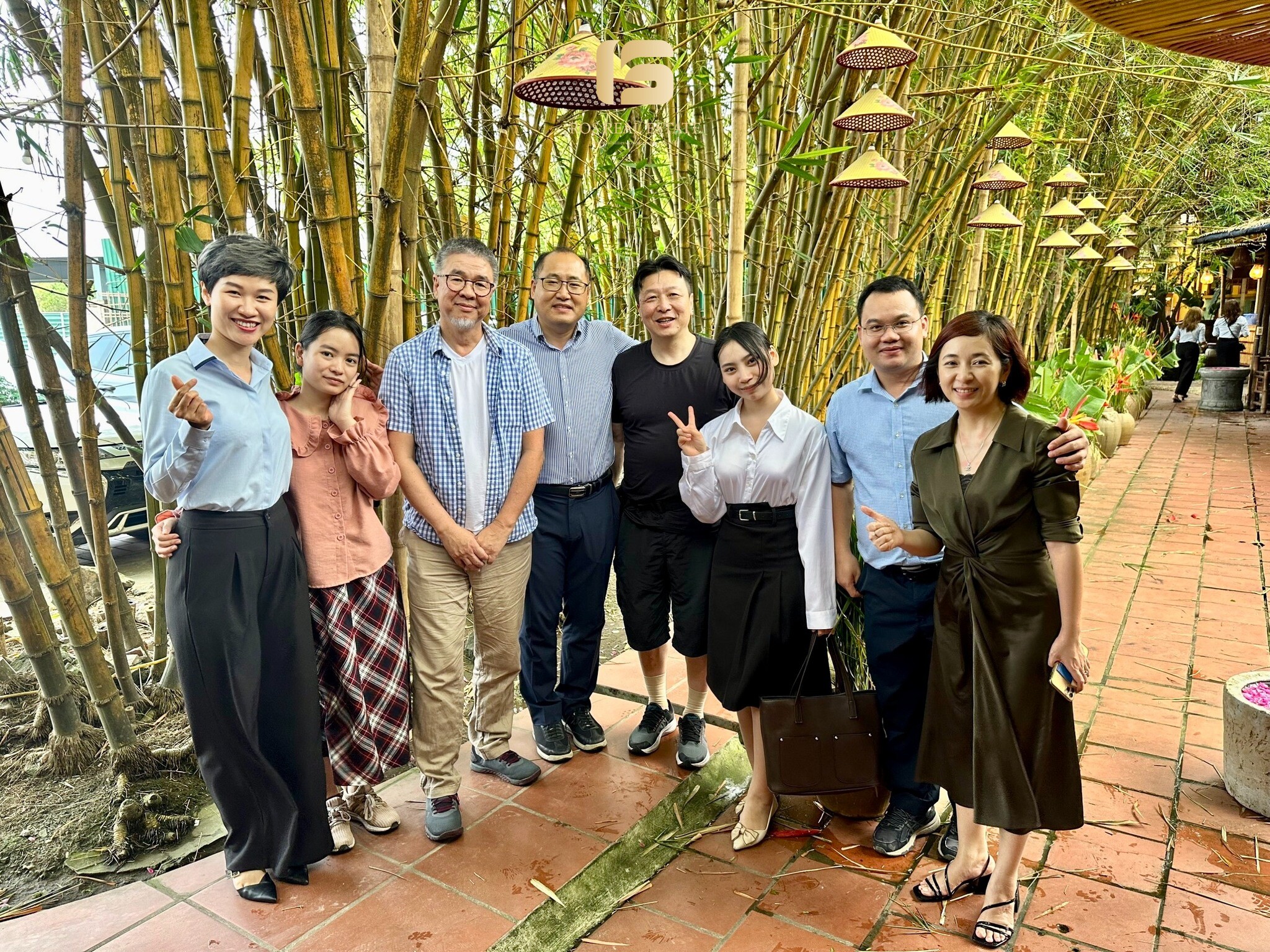 THƯƠNG MẠI VÀ ĐẦU TƯ QUỐC TẾ ROS 8