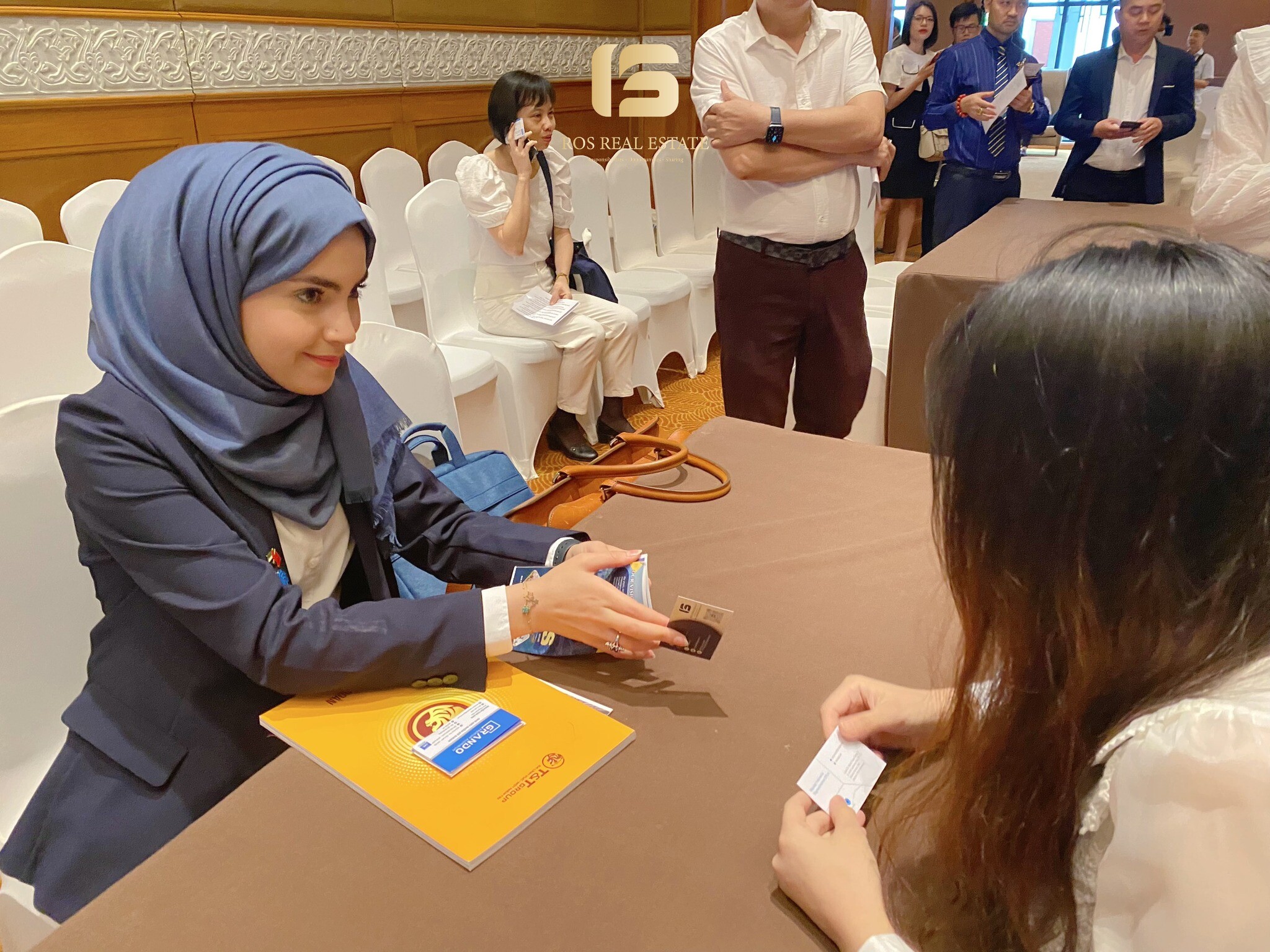 THƯƠNG MẠI VÀ ĐẦU TƯ QUỐC TẾ ROS 10