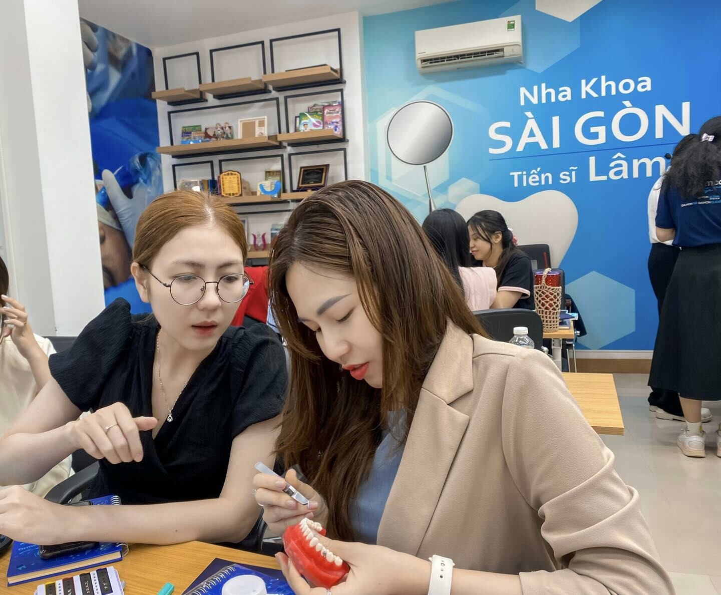 Nha Khoa Sài Gòn – Lê Nguyên Lâm 4