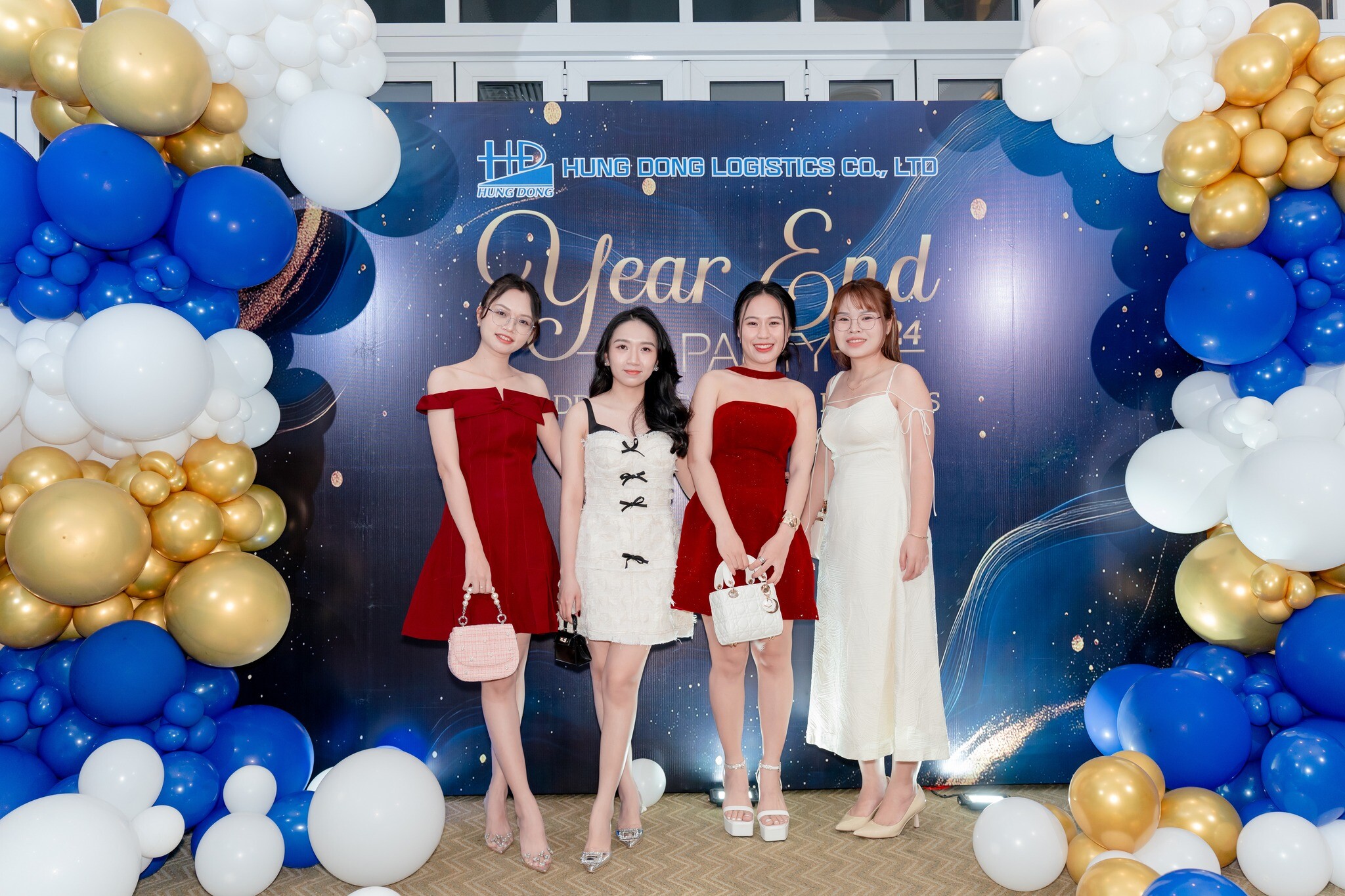 Hung Dong Investment Service Trading 7