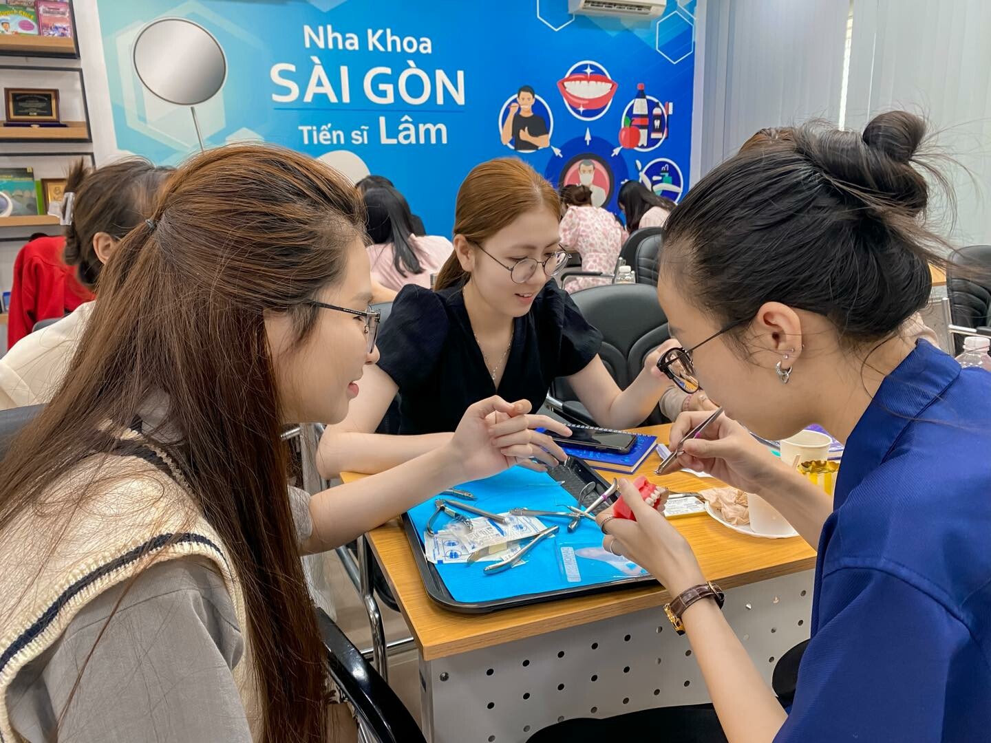 Nha Khoa Sài Gòn – Lê Nguyên Lâm 8