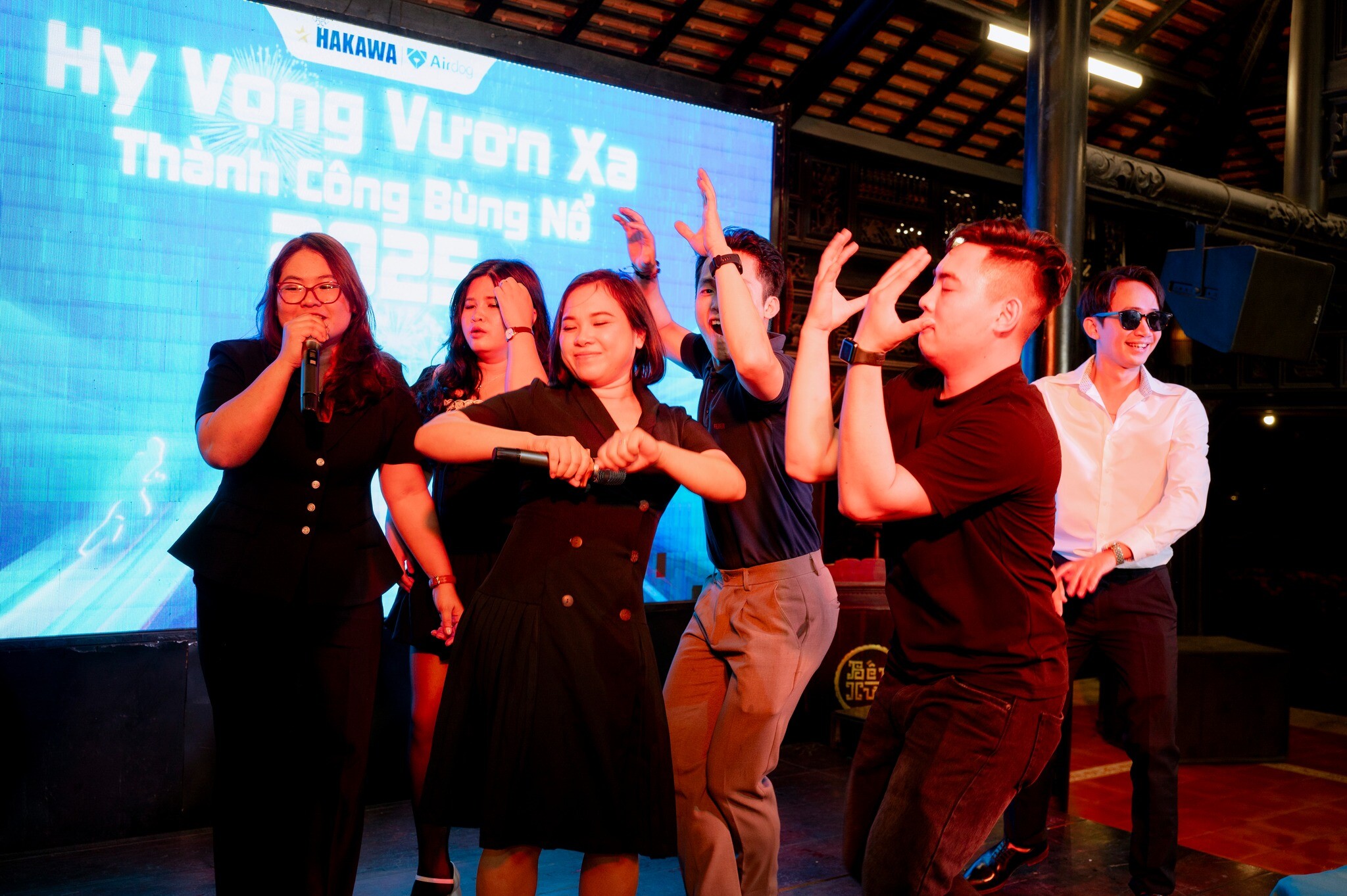 Thuơng Mại Cao Đại Tín 2