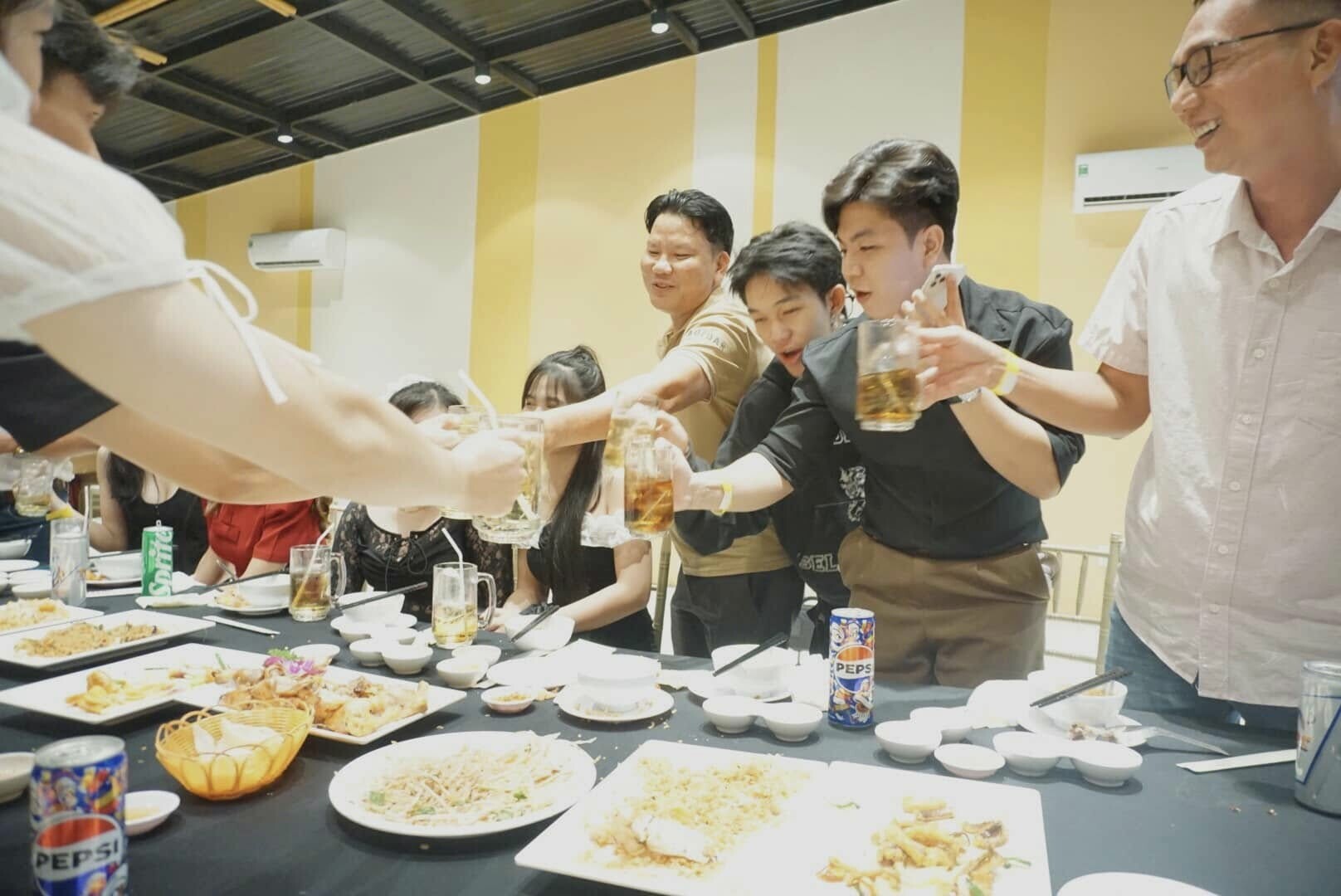 VI NA HOÀNG LONG VŨ 6