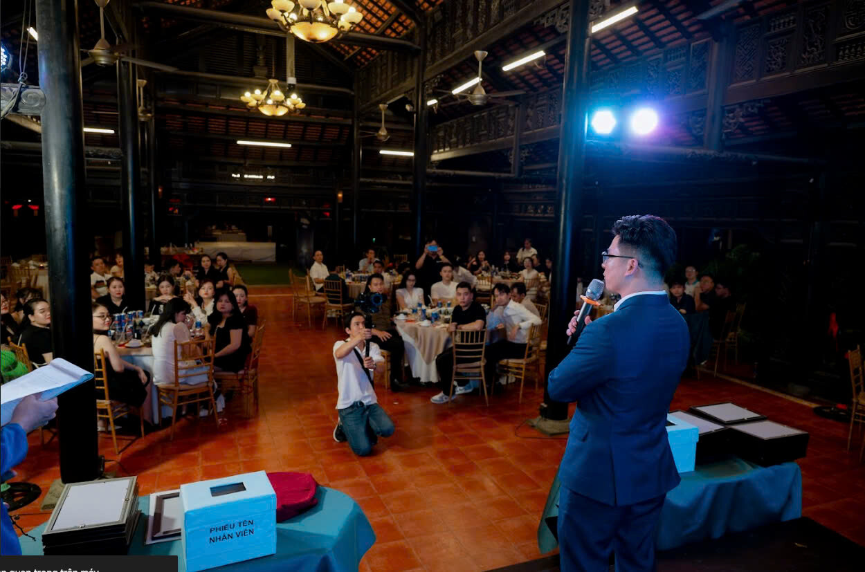 Thuơng Mại Cao Đại Tín 9