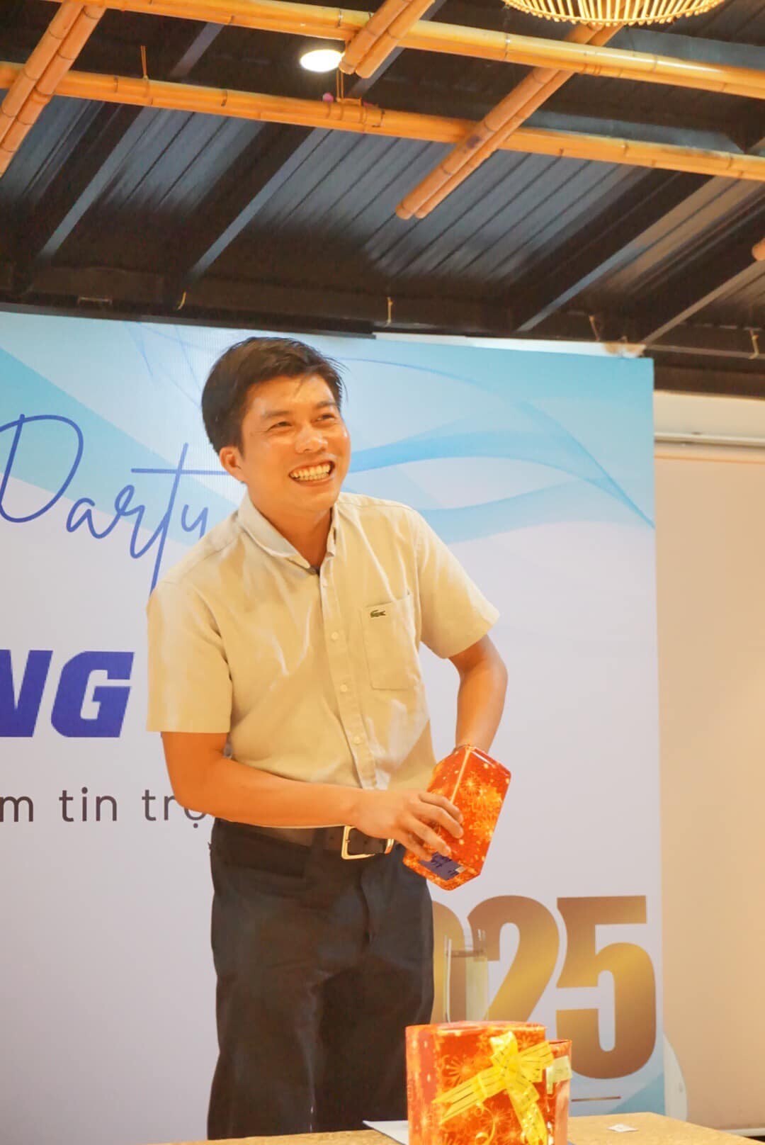 VI NA HOÀNG LONG VŨ 10