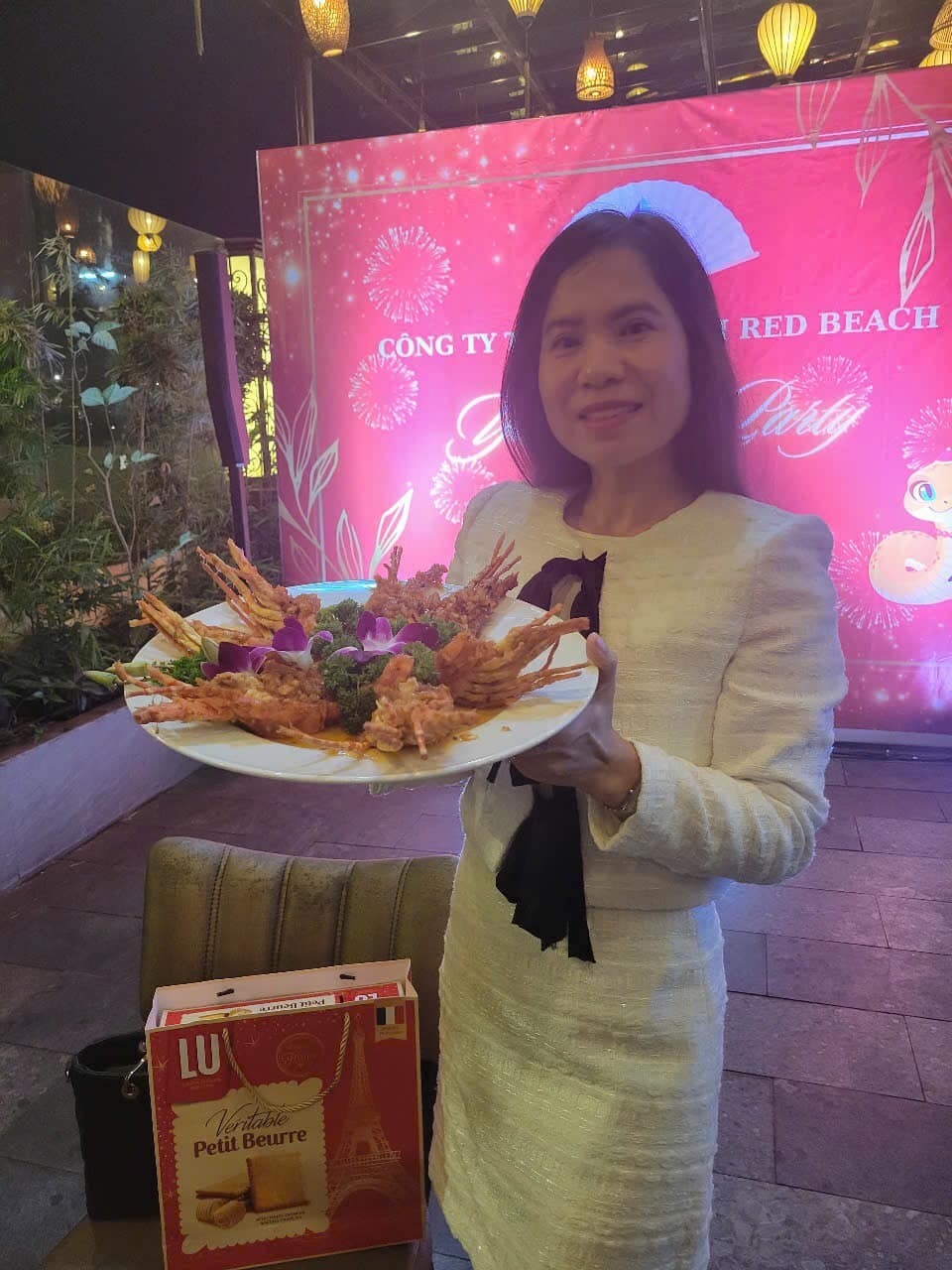 Du lịch Red Beach 8