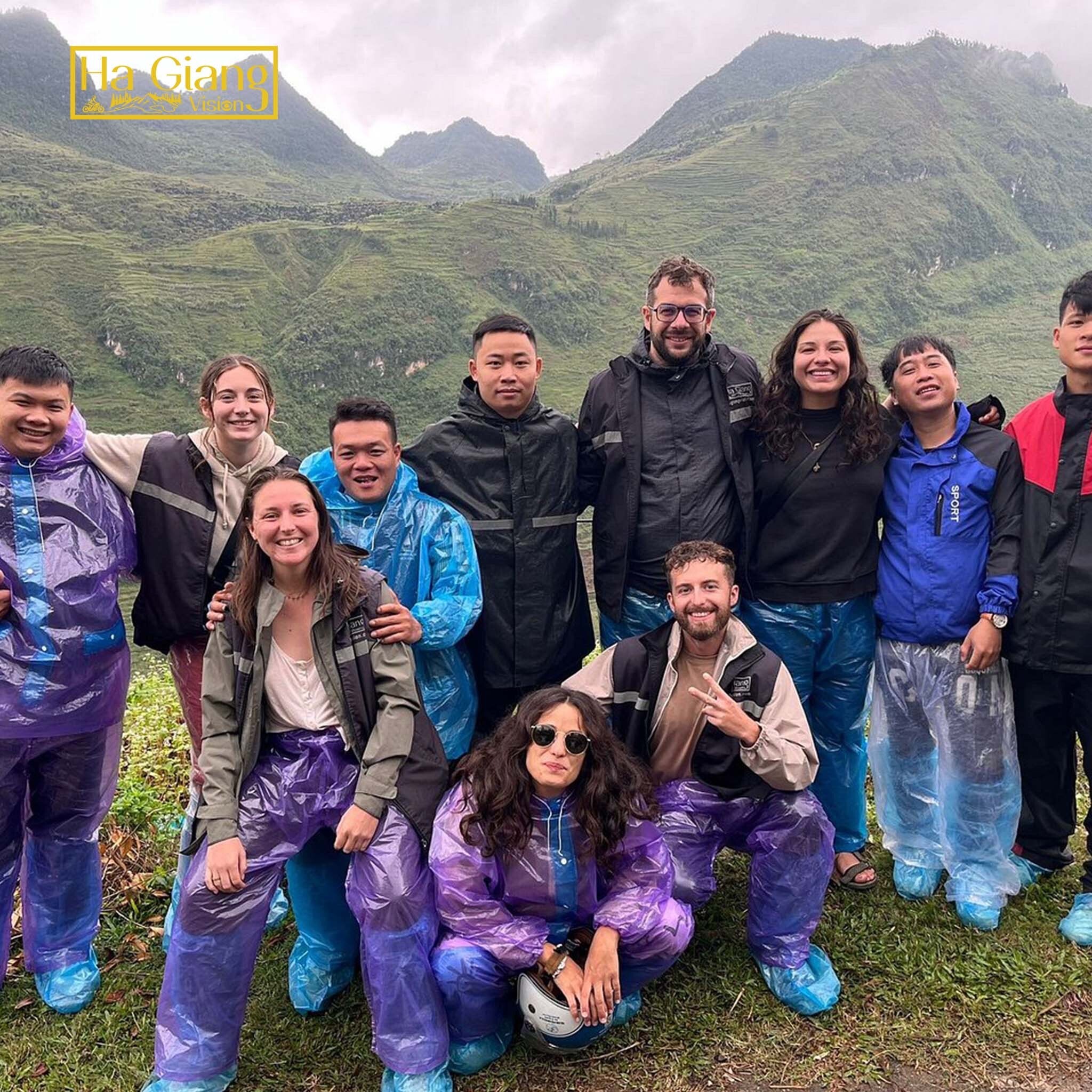 DỊCH VỤ & DU LỊCH TẦM NHÌN HÀ GIANG 1