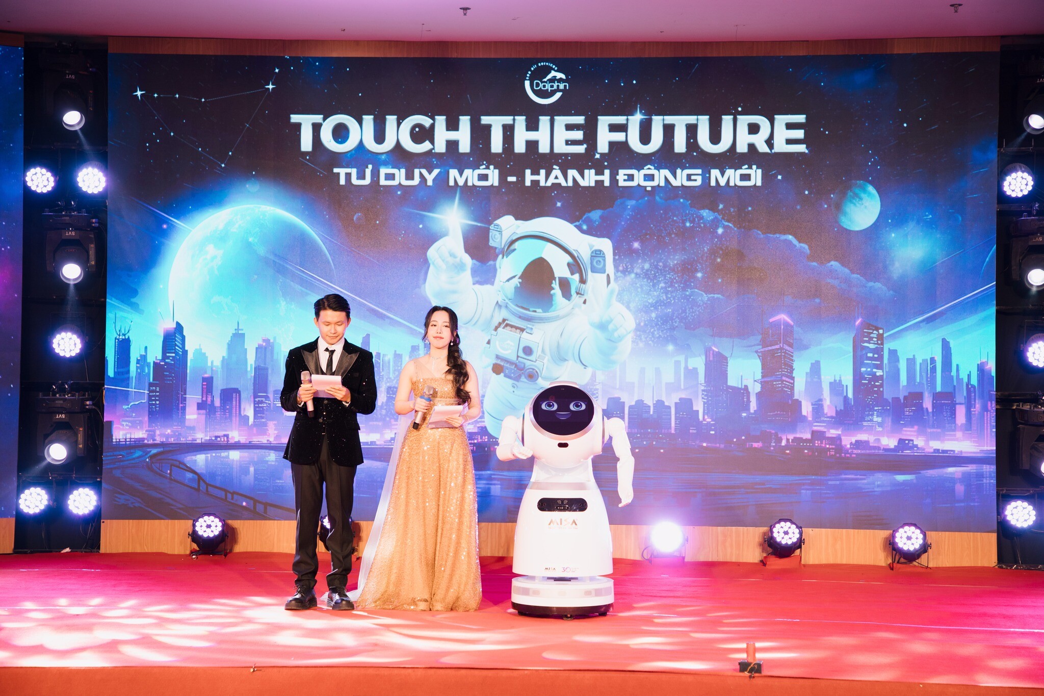 Logistics Dolphin 12