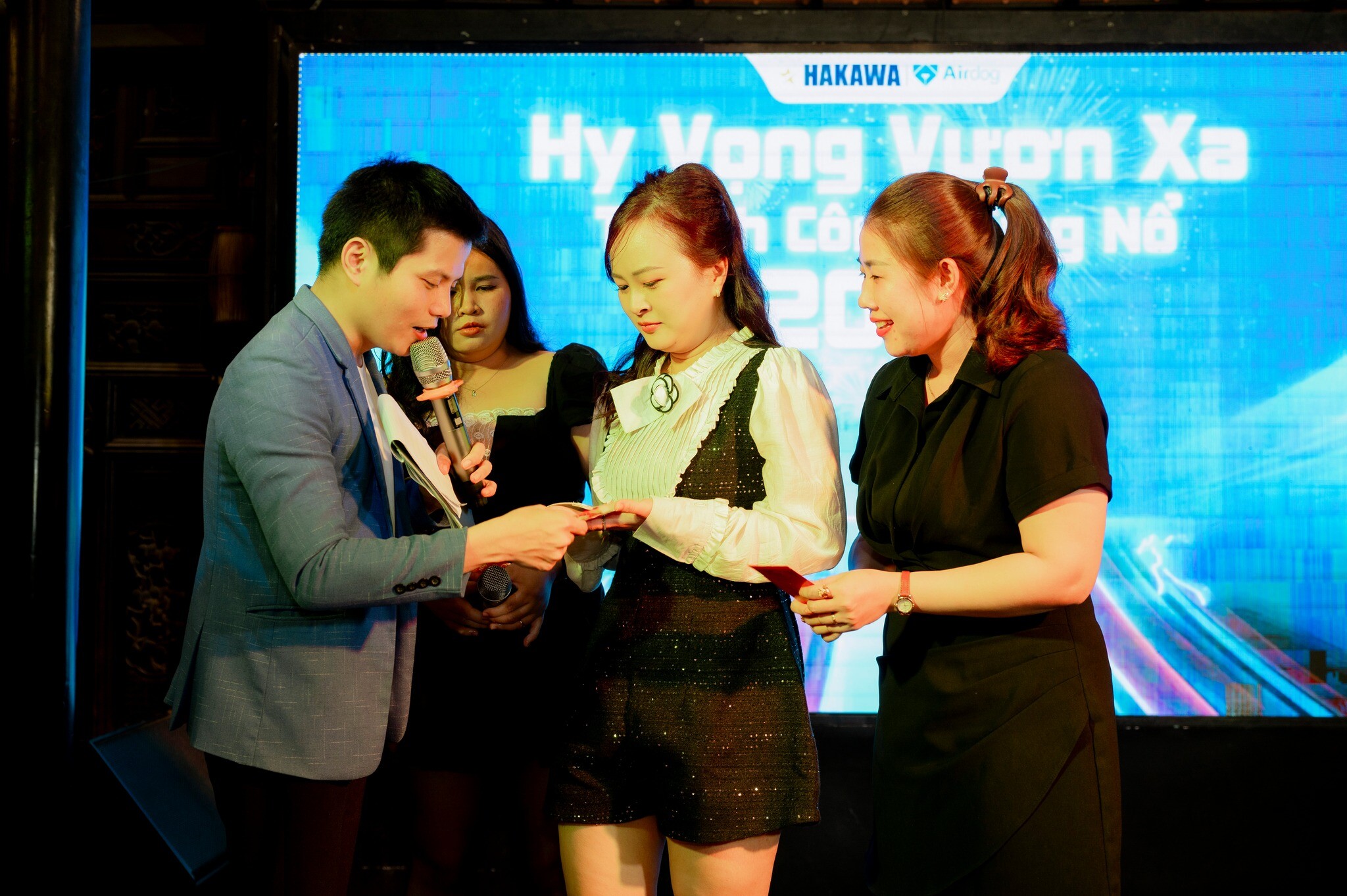 Thuơng Mại Cao Đại Tín 1