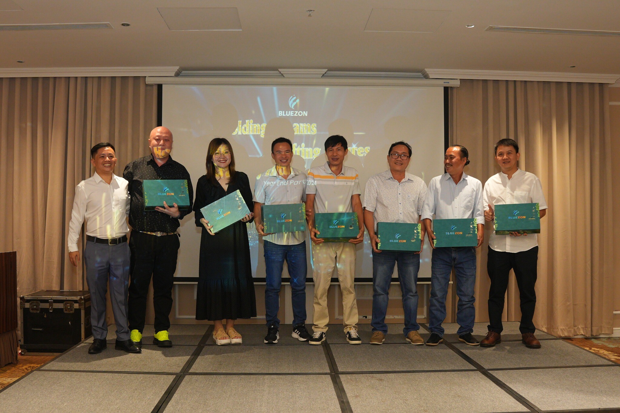 THƯƠNG MẠI BLUEZON 8