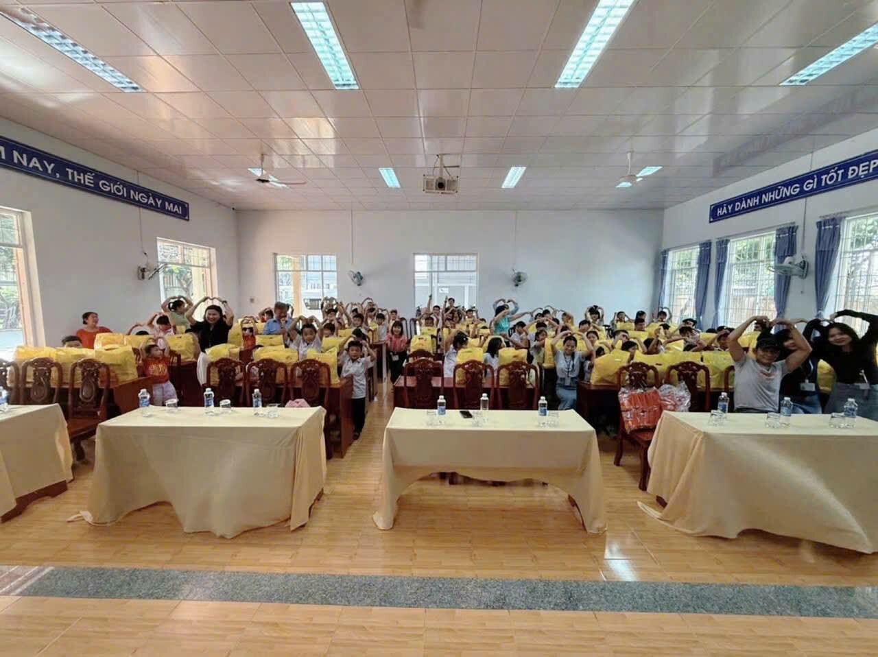 QUỐC TẾ ALL WELLS VN 8