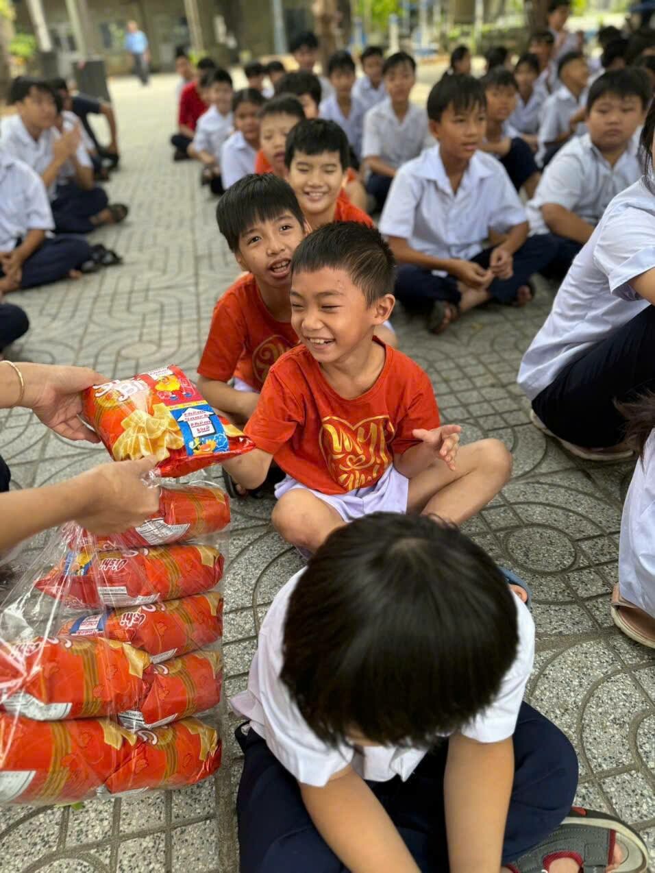 QUỐC TẾ ALL WELLS VN 16