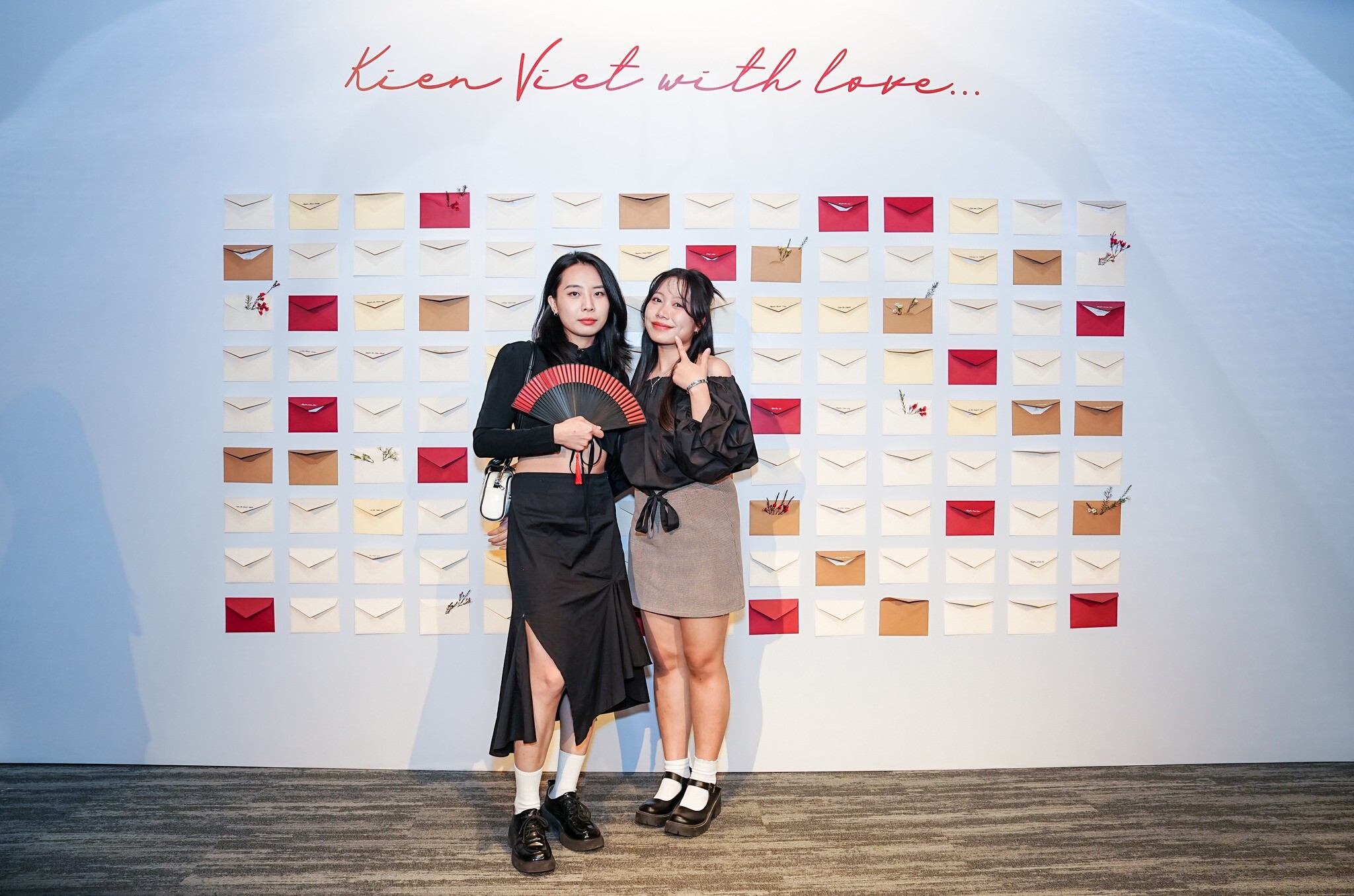 THIẾT KẾ & TRUYỀN THÔNG KIẾN VIỆT 12