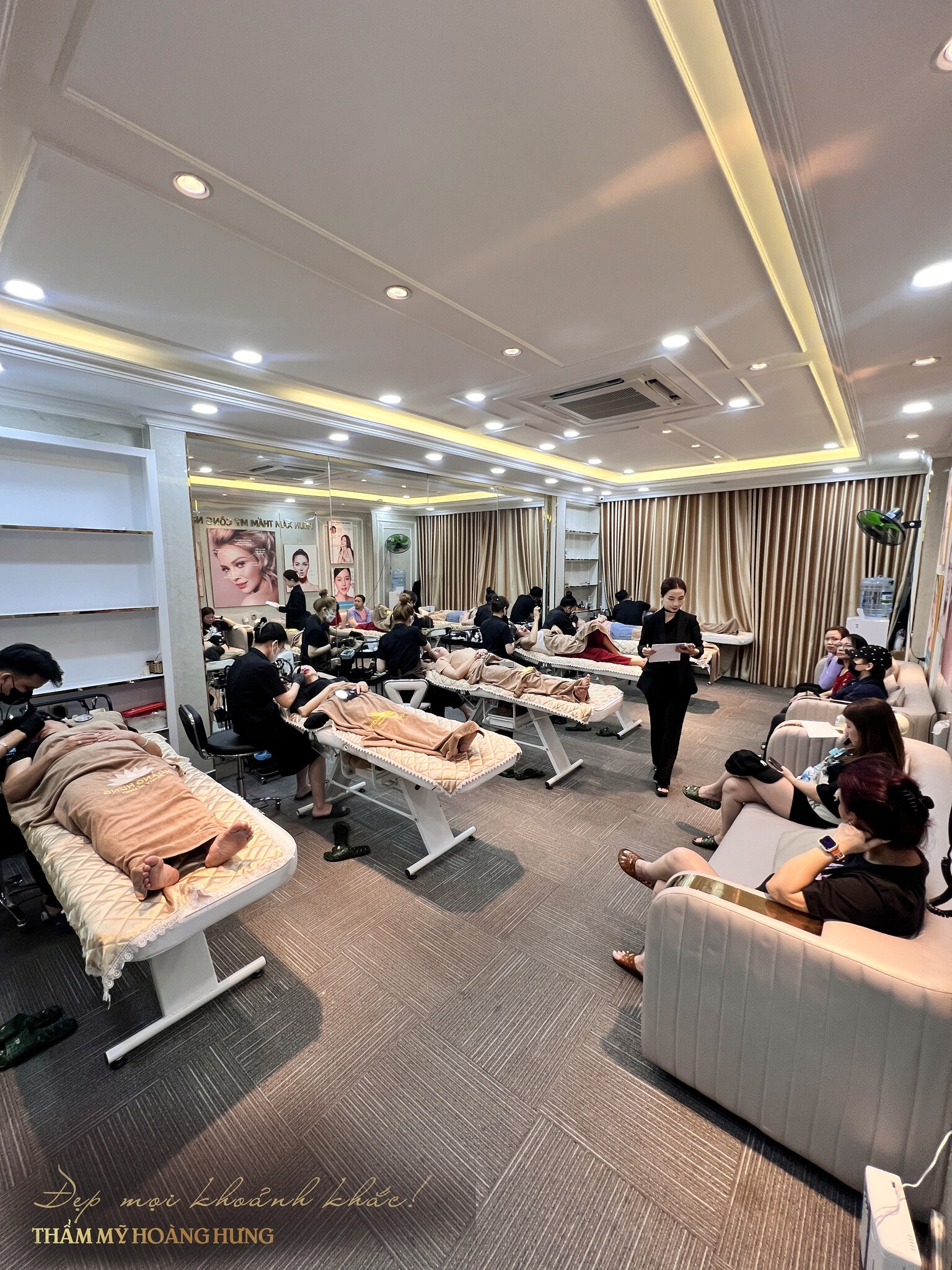 HOÀNG HƯNG BEAUTY CENTER 14