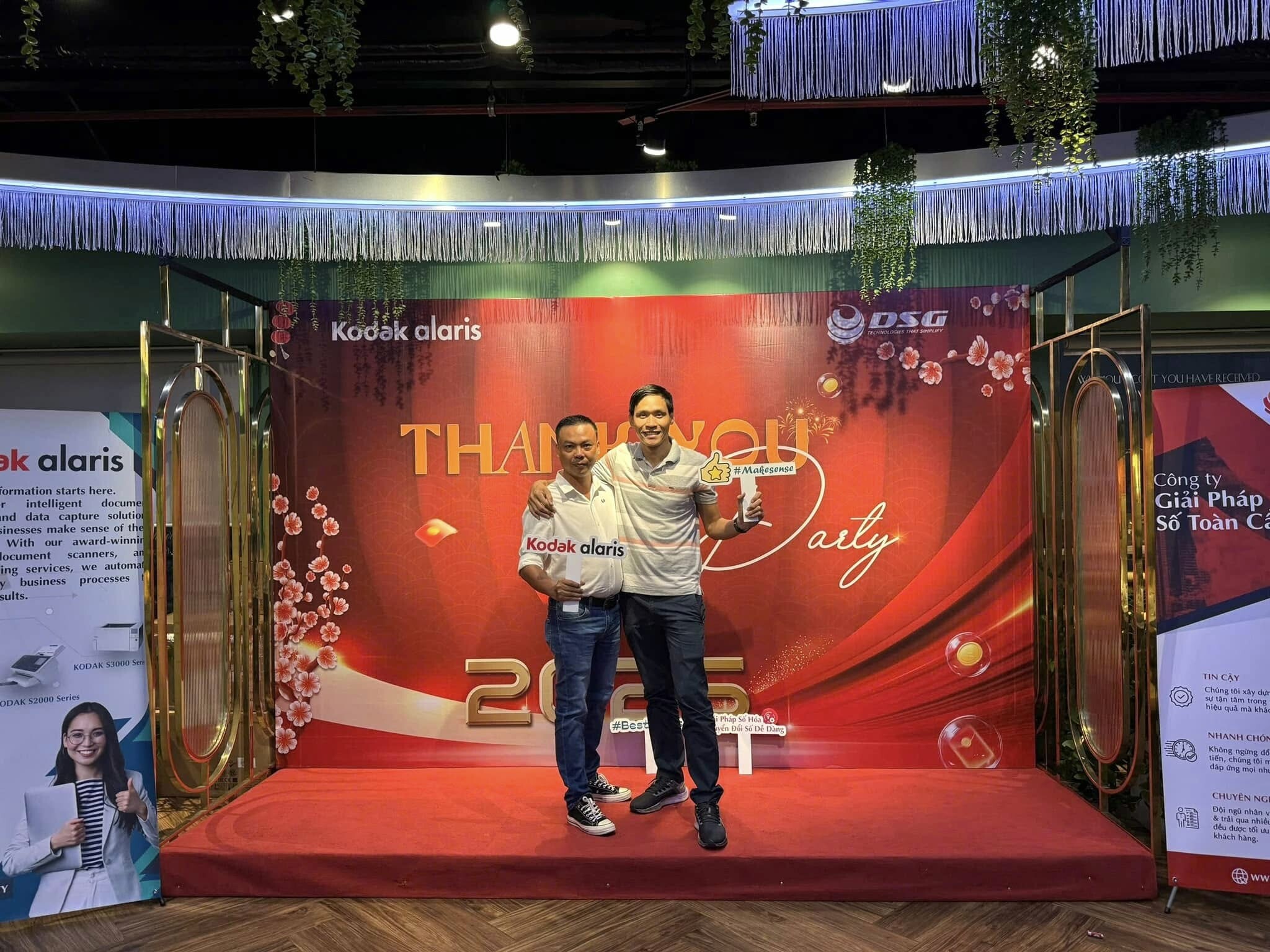 Giải Pháp Số Toàn Cầu - DSG 8