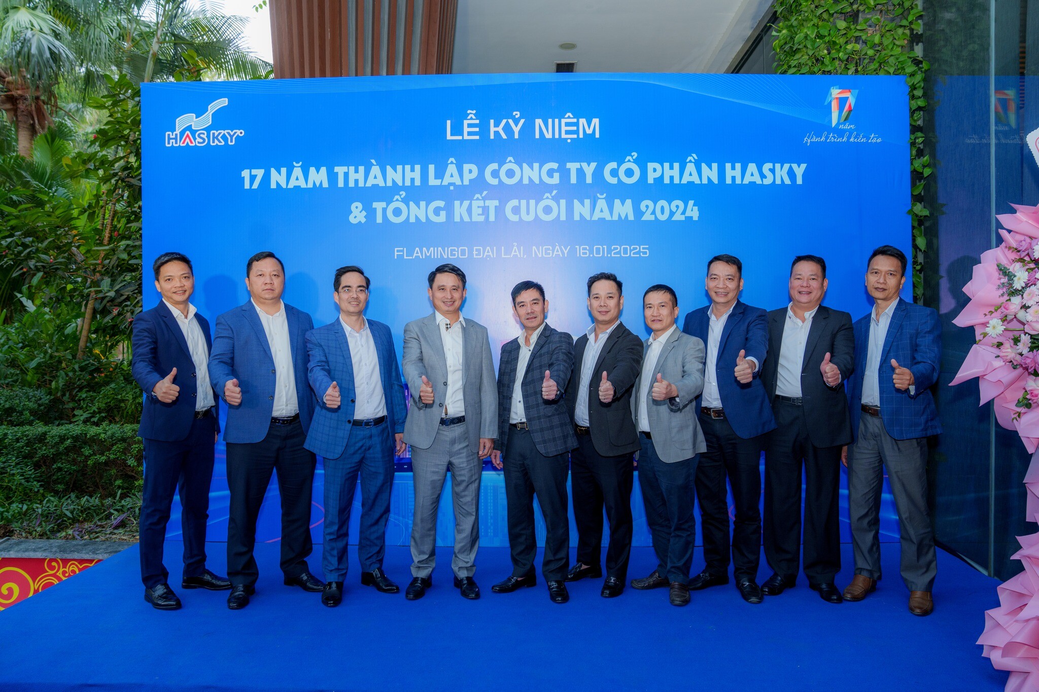 VÁCH KÍNH HASKY 10