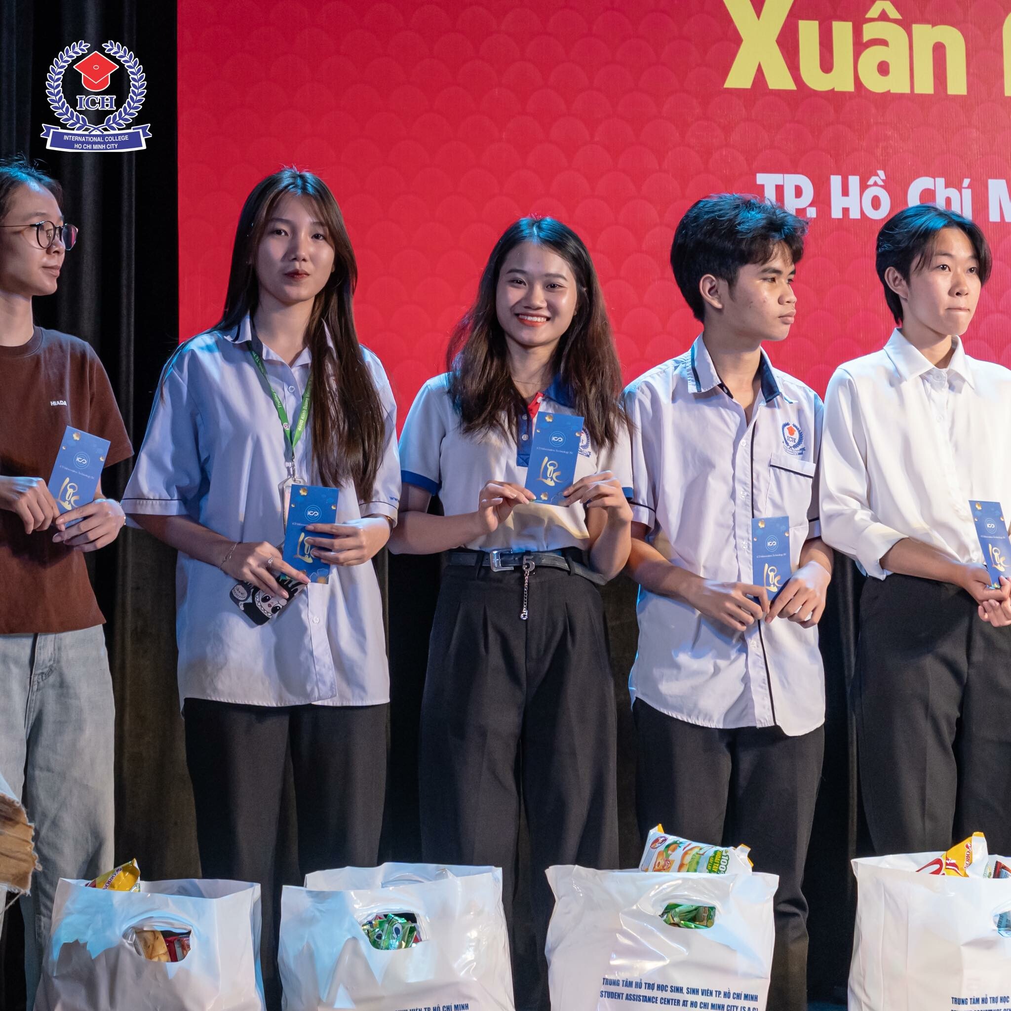 Trường Cao Đẳng Quốc Tế TPHCM 1