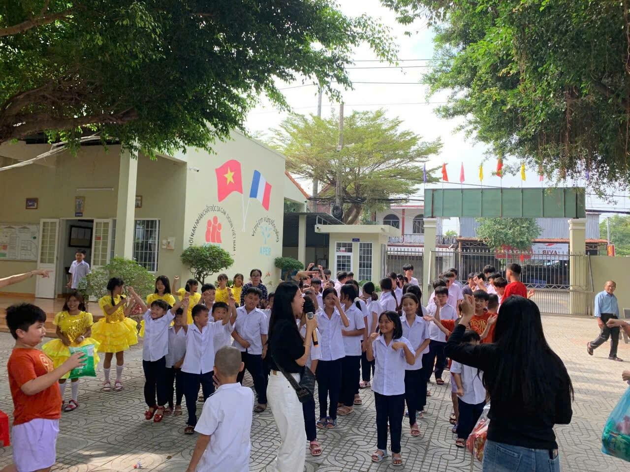 QUỐC TẾ ALL WELLS VN 13