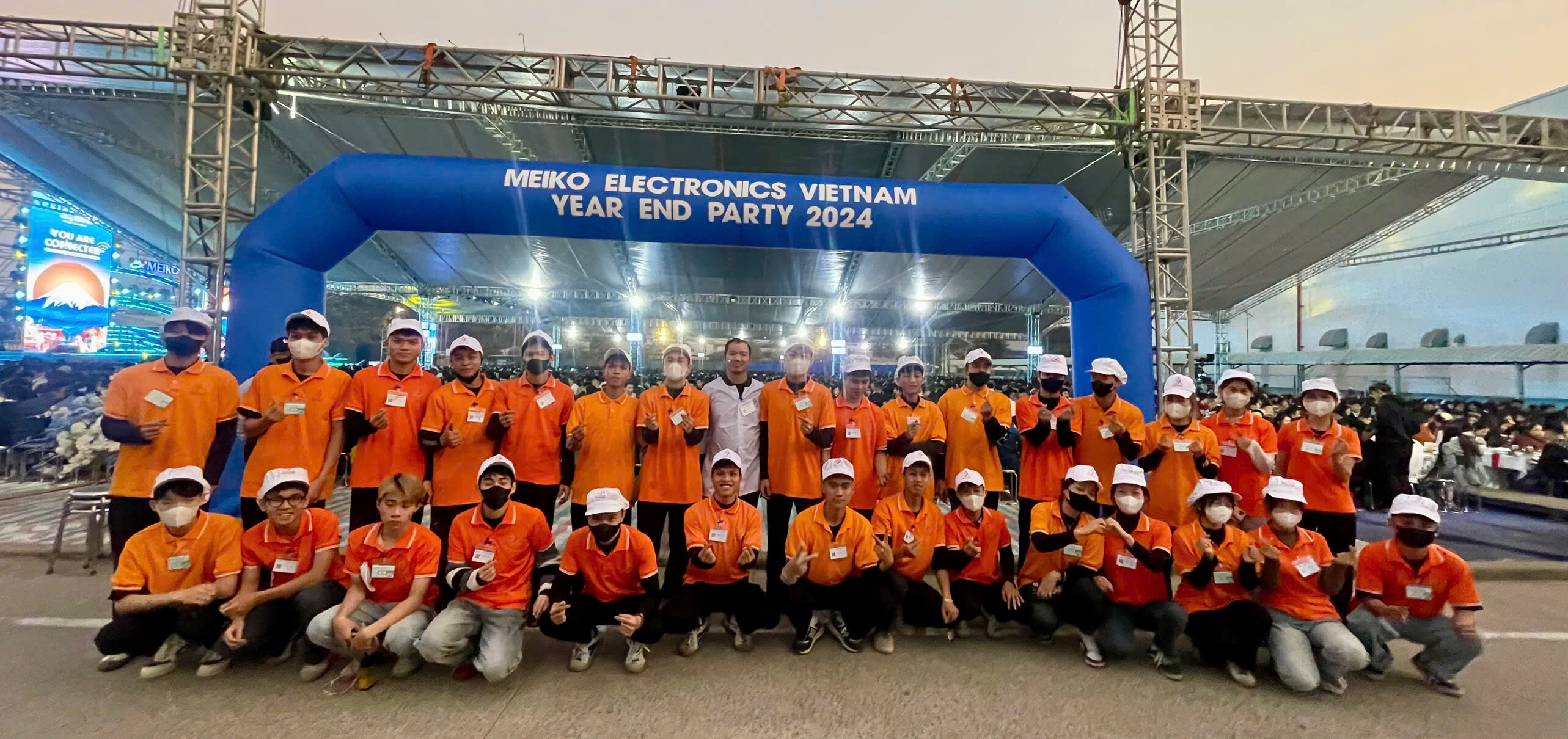 Thương mại và Dịch vụ Thạch Bàn 11