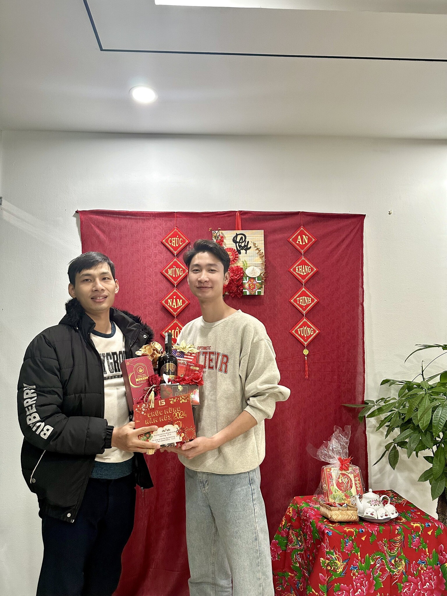 THƯƠNG MẠI VÀ ĐẦU TƯ QUỐC TẾ ROS 13