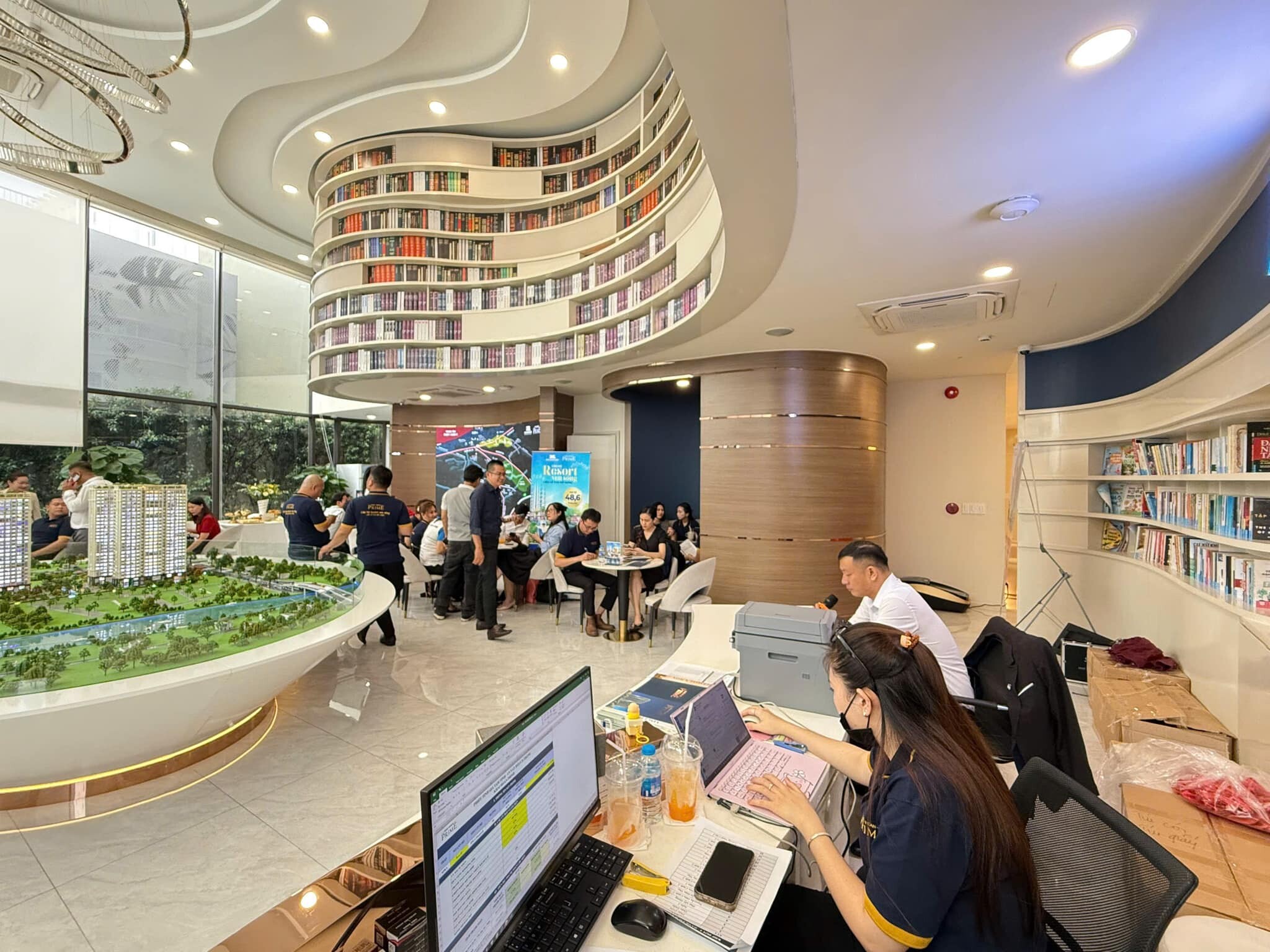 ĐẦU TƯ ALPHA HOMES 8