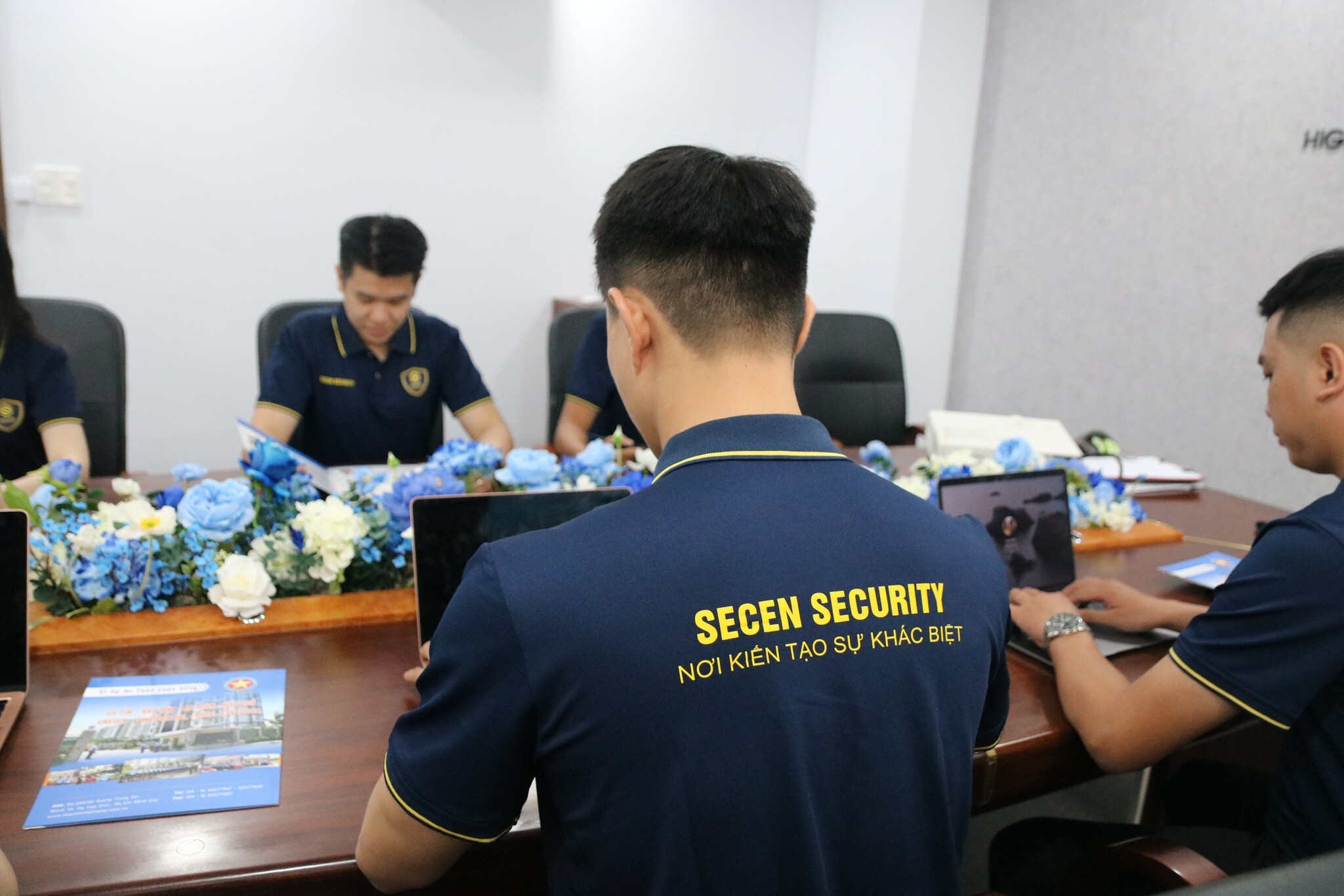 DỊCH VỤ BẢO VỆ SECEN VIỆT NAM 8