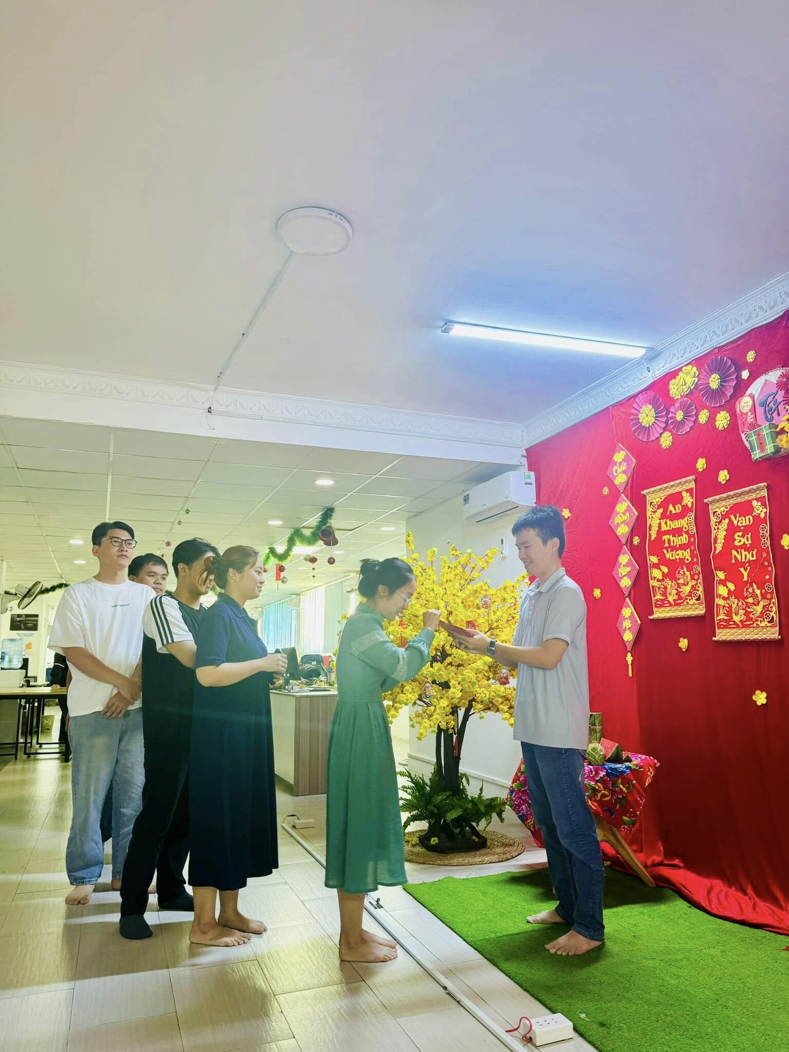 Giải Pháp Nhân Sự Ánh Sáng - Light human 9