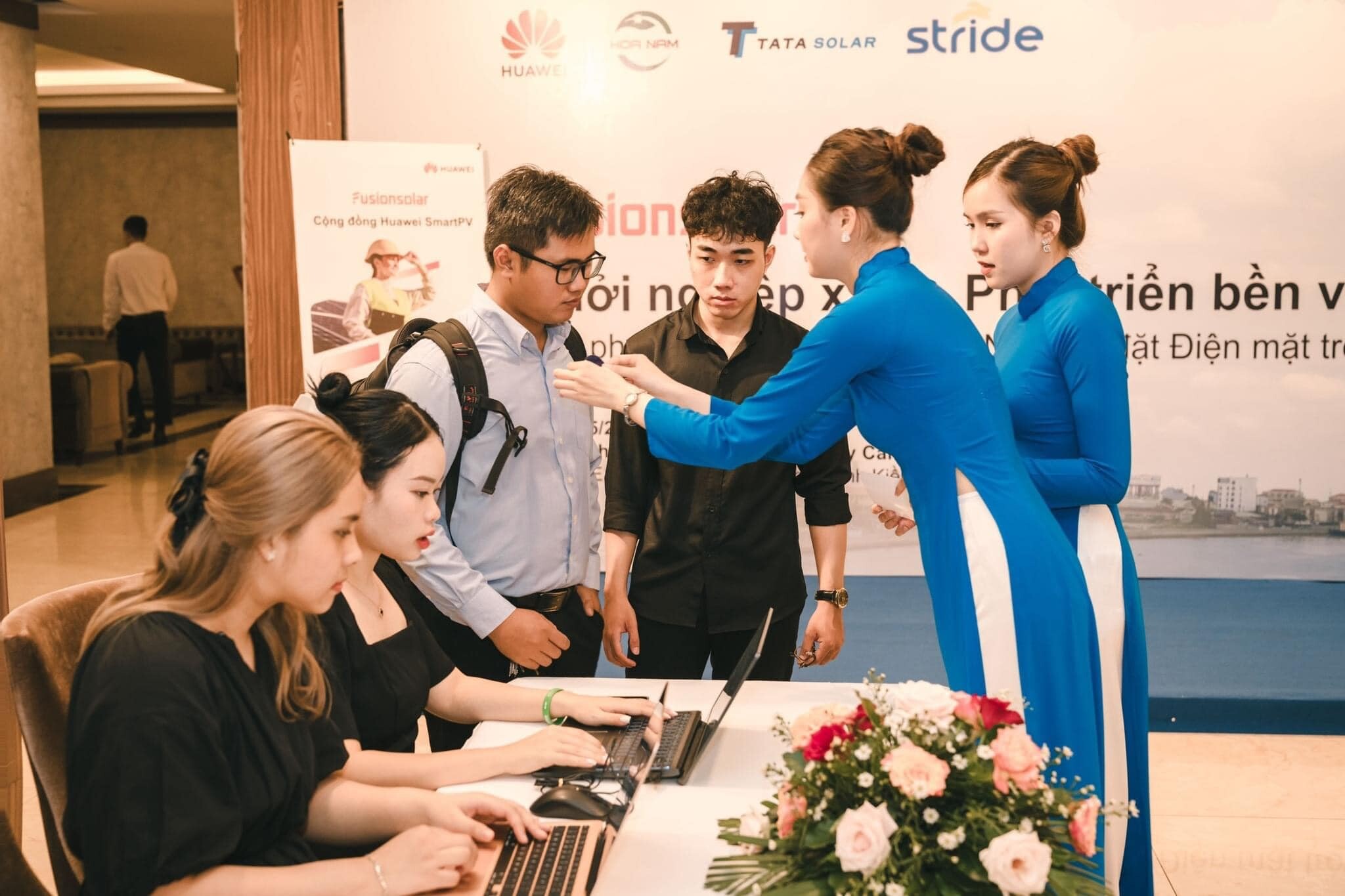 NĂNG LƯỢNG HOA NAM 3