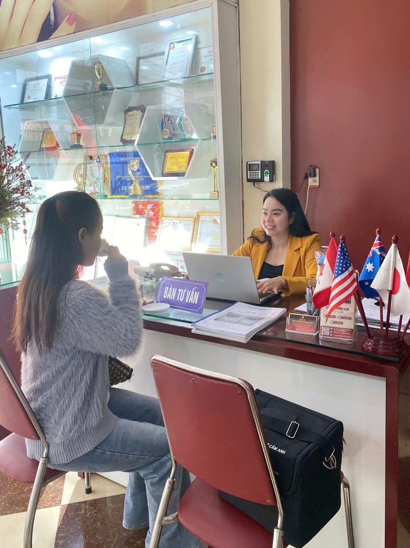 Thương Mại Dịch Vụ CẨM ANH 4