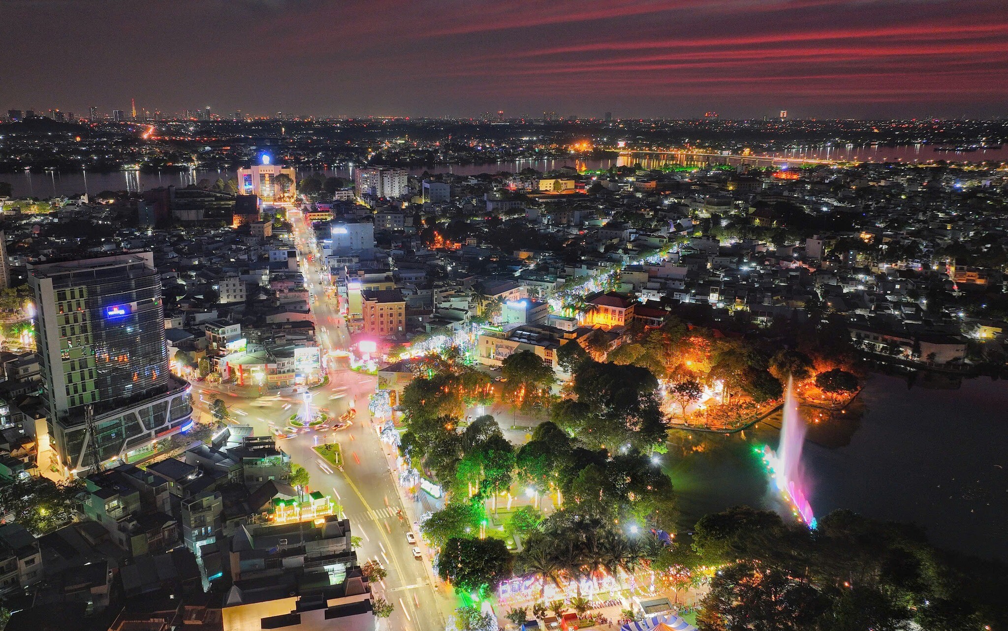 TẬP ĐOÀN ĐẦU TƯ CÔNG NGHỆ NAM LONG 2