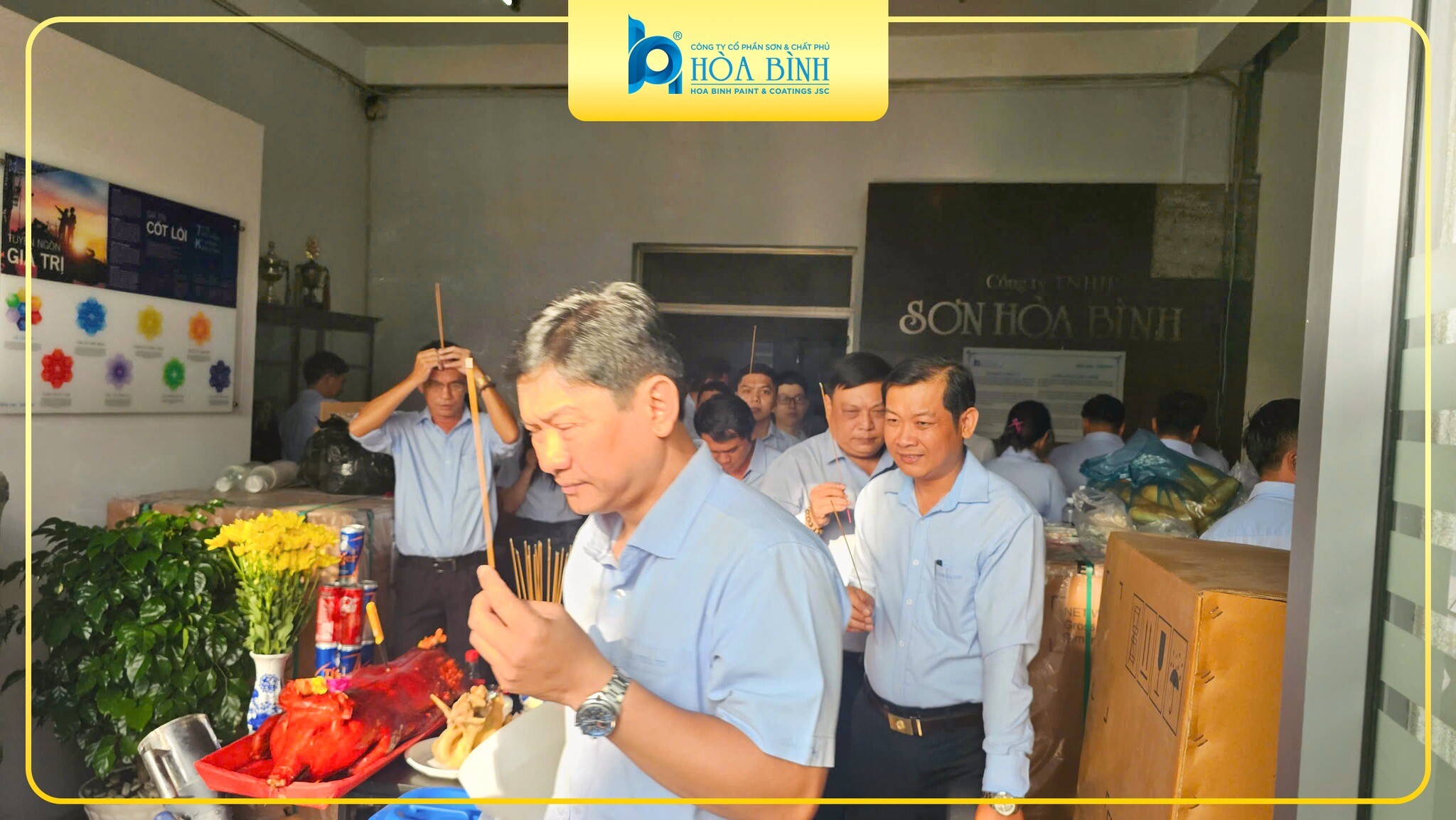 SƠN VÀ CHẤT PHỦ HÒA BÌNH 4