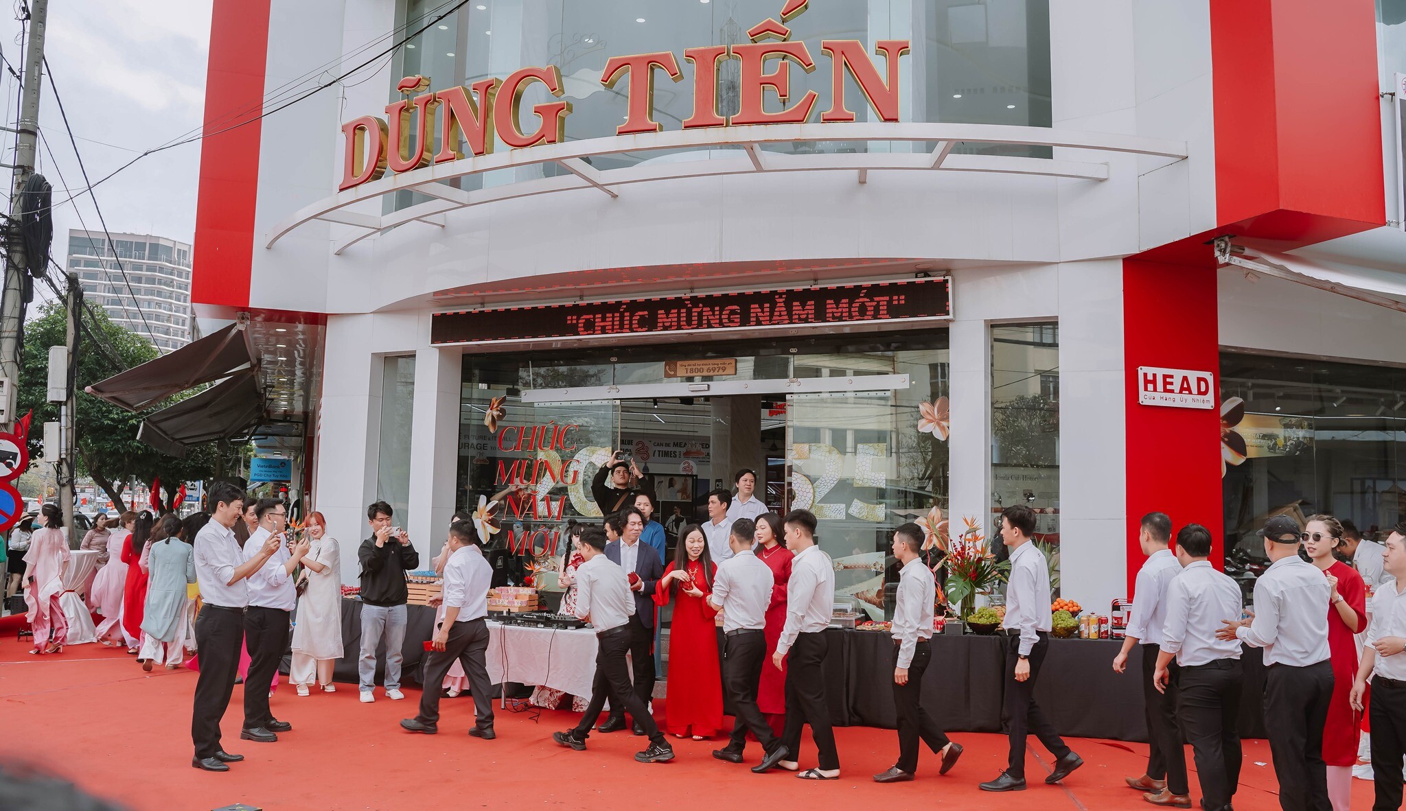 Thương Mại Dũng Tiến 2