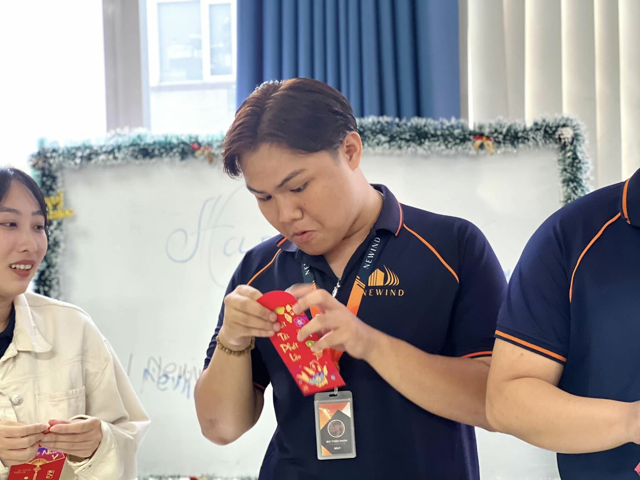 THƯƠNG MẠI VÀ DỊCH VỤ BẤT ĐỘNG SẢN NEWIND 11