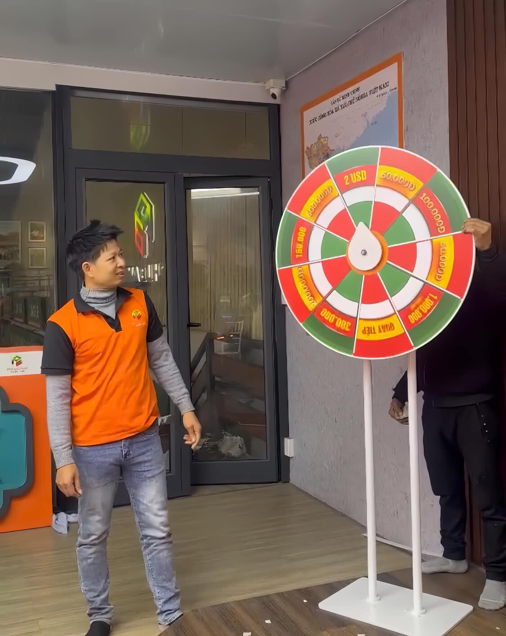 Quảng Cáo Và Nội Thất Phúc An 8