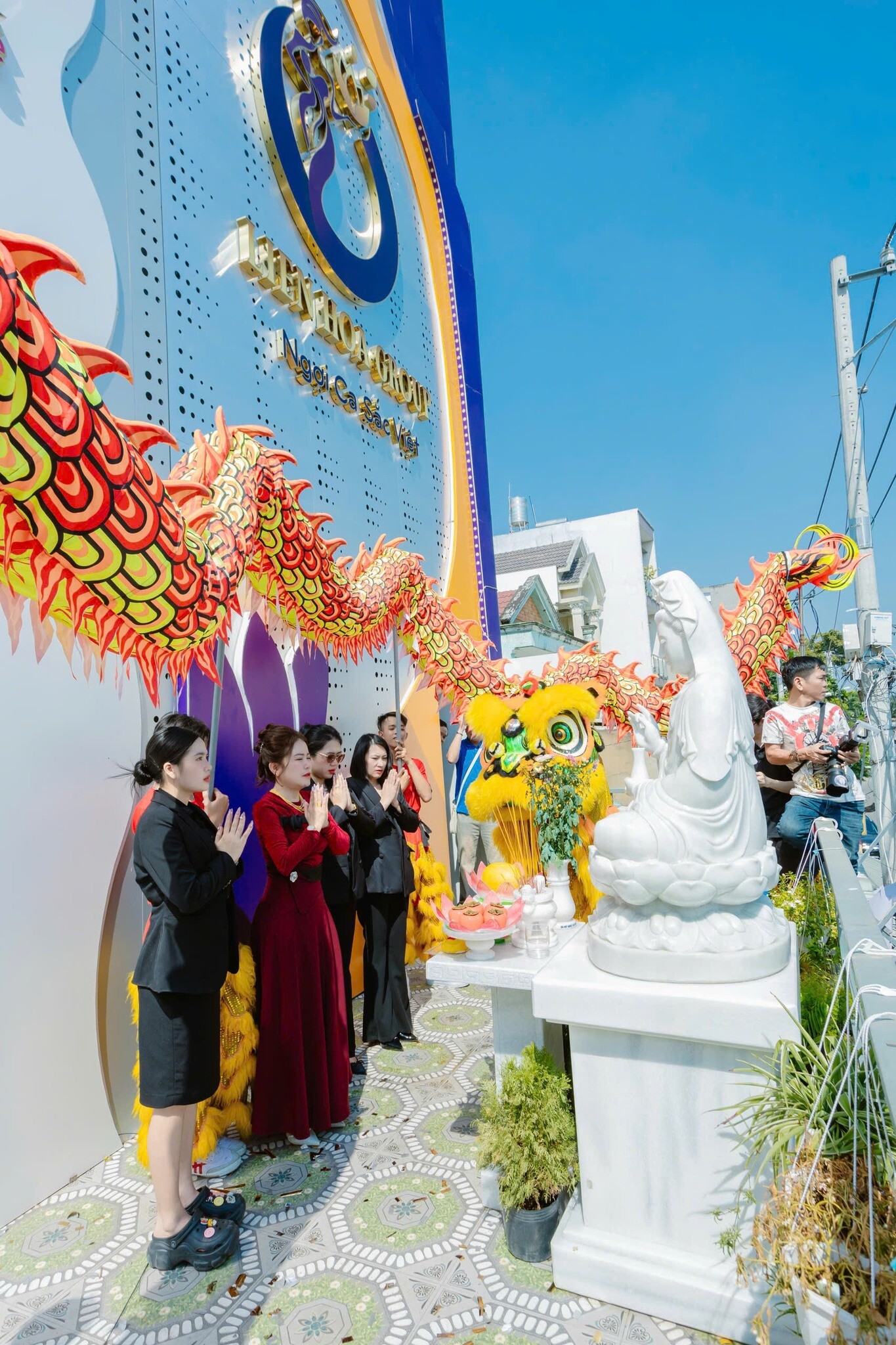 Tập Đoàn Quốc Tế Thảo Vy 11