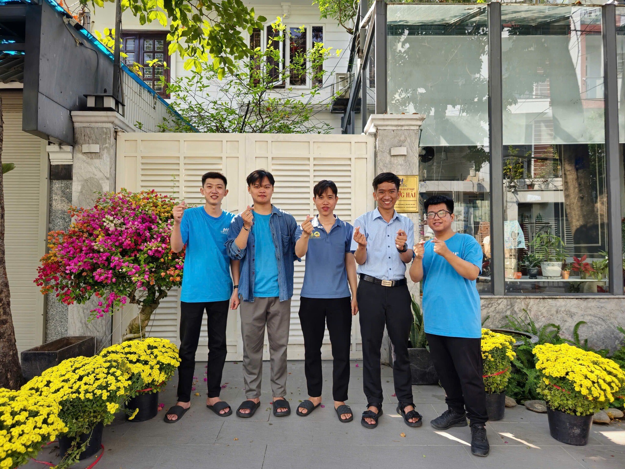 Khoa Học Kỹ Thuật Phượng Hải 13