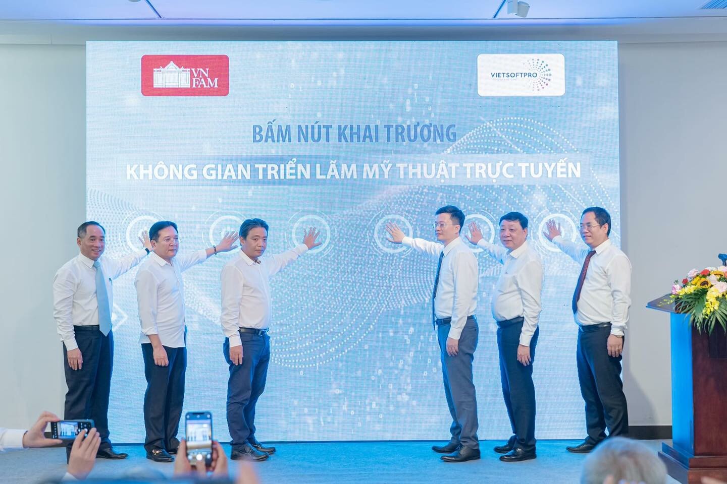 TẬP ĐOÀN VIETSOFTPRO 2