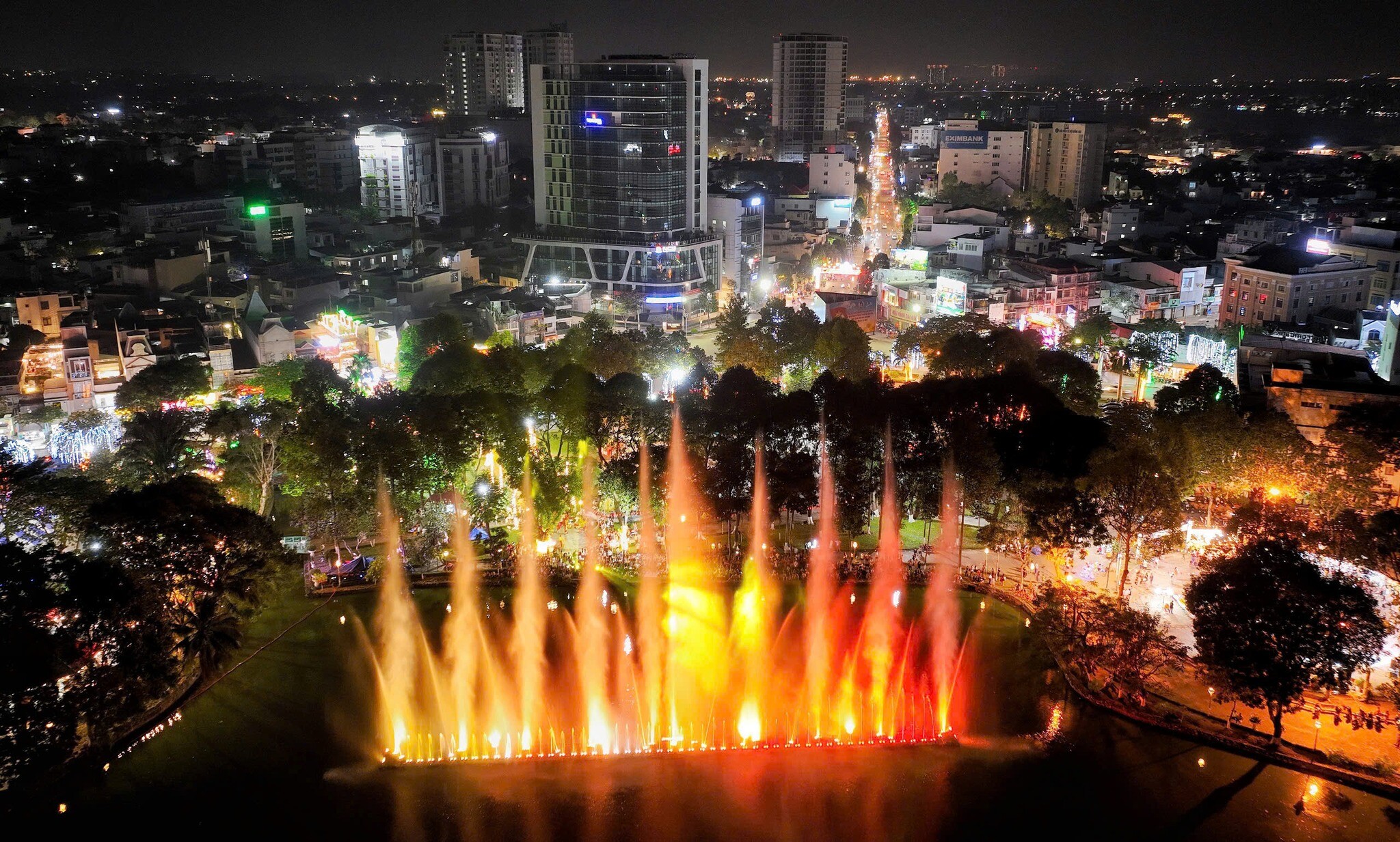 TẬP ĐOÀN ĐẦU TƯ CÔNG NGHỆ NAM LONG 4