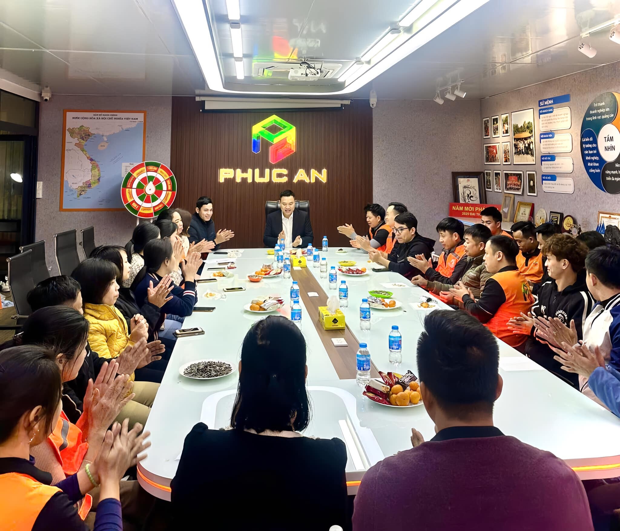 Quảng Cáo Và Nội Thất Phúc An 6