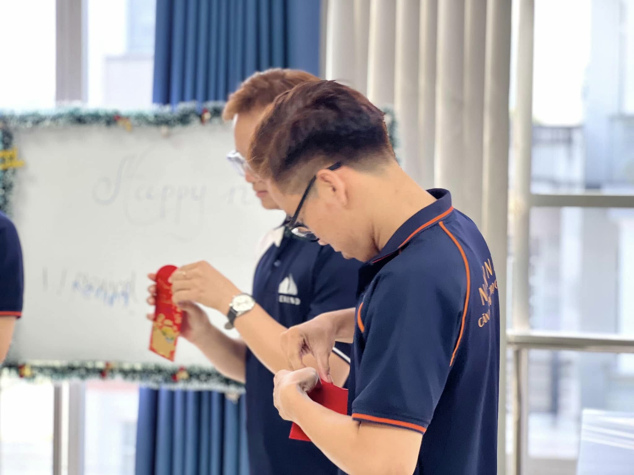 THƯƠNG MẠI VÀ DỊCH VỤ BẤT ĐỘNG SẢN NEWIND 12