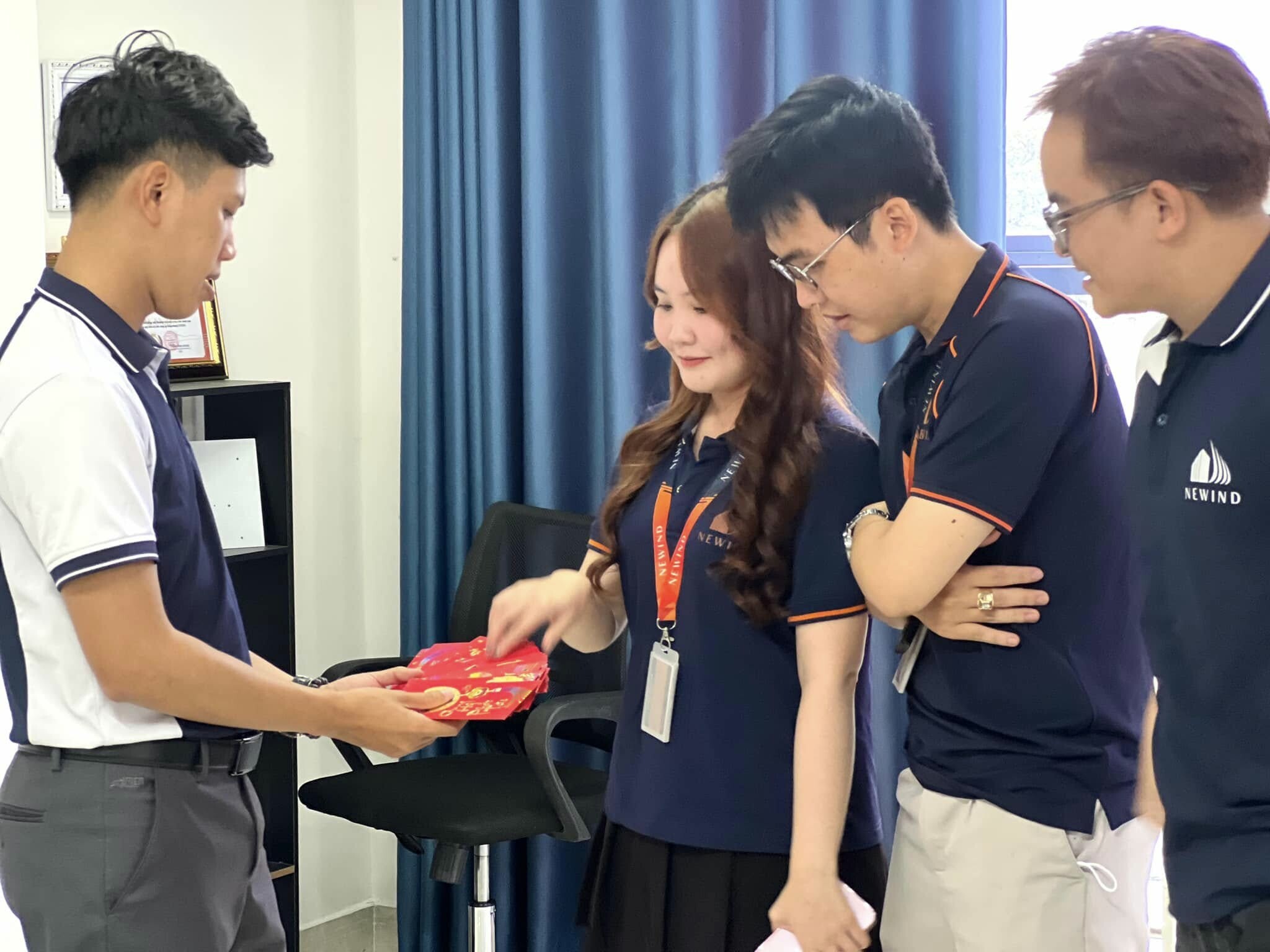 THƯƠNG MẠI VÀ DỊCH VỤ BẤT ĐỘNG SẢN NEWIND 9