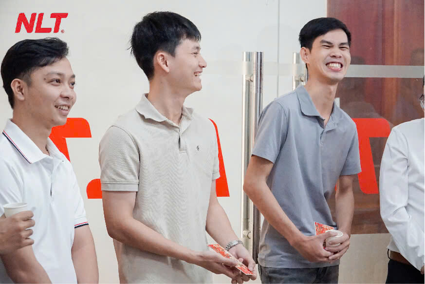 TẬP ĐOÀN ĐẦU TƯ CÔNG NGHỆ NAM LONG 8