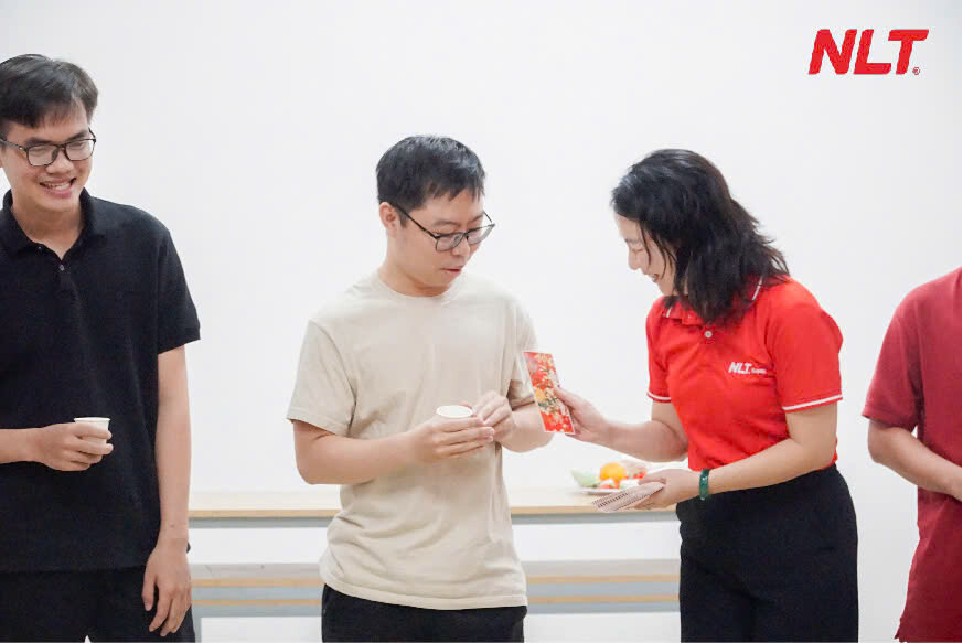 TẬP ĐOÀN ĐẦU TƯ CÔNG NGHỆ NAM LONG 7