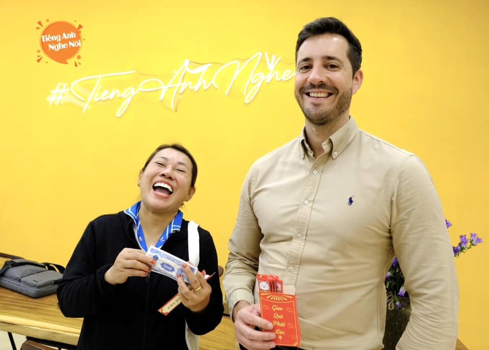 Trung Tâm Anh Ngữ Tiếng Anh Nghe Nói 9