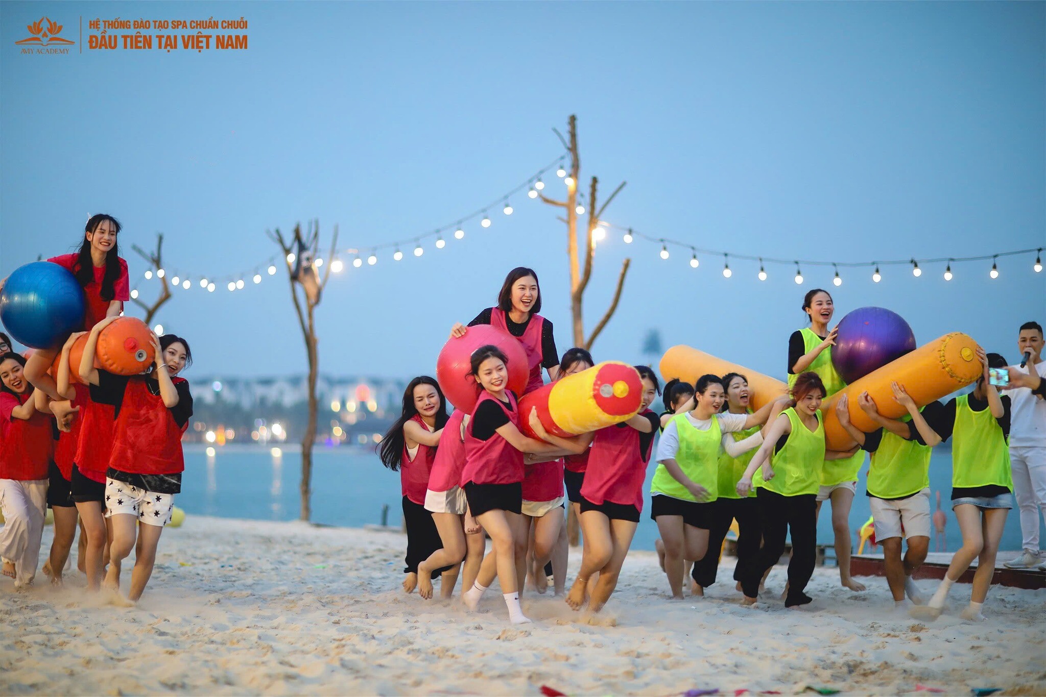 Học viện đào tạo thẩm mỹ Amy 6