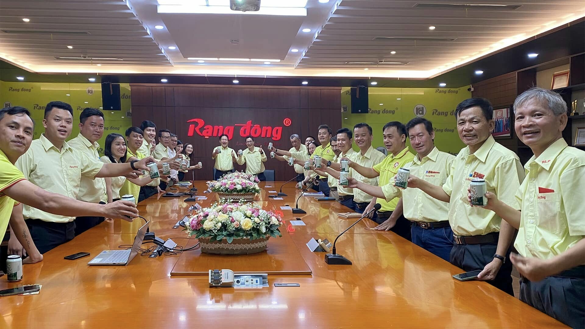 NHỰA RẠNG ĐÔNG HĐ 7