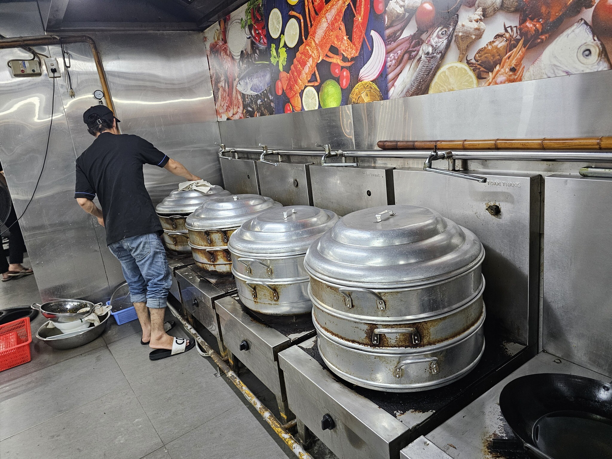 Nhà Hàng Hải Sản Làng Cá 8