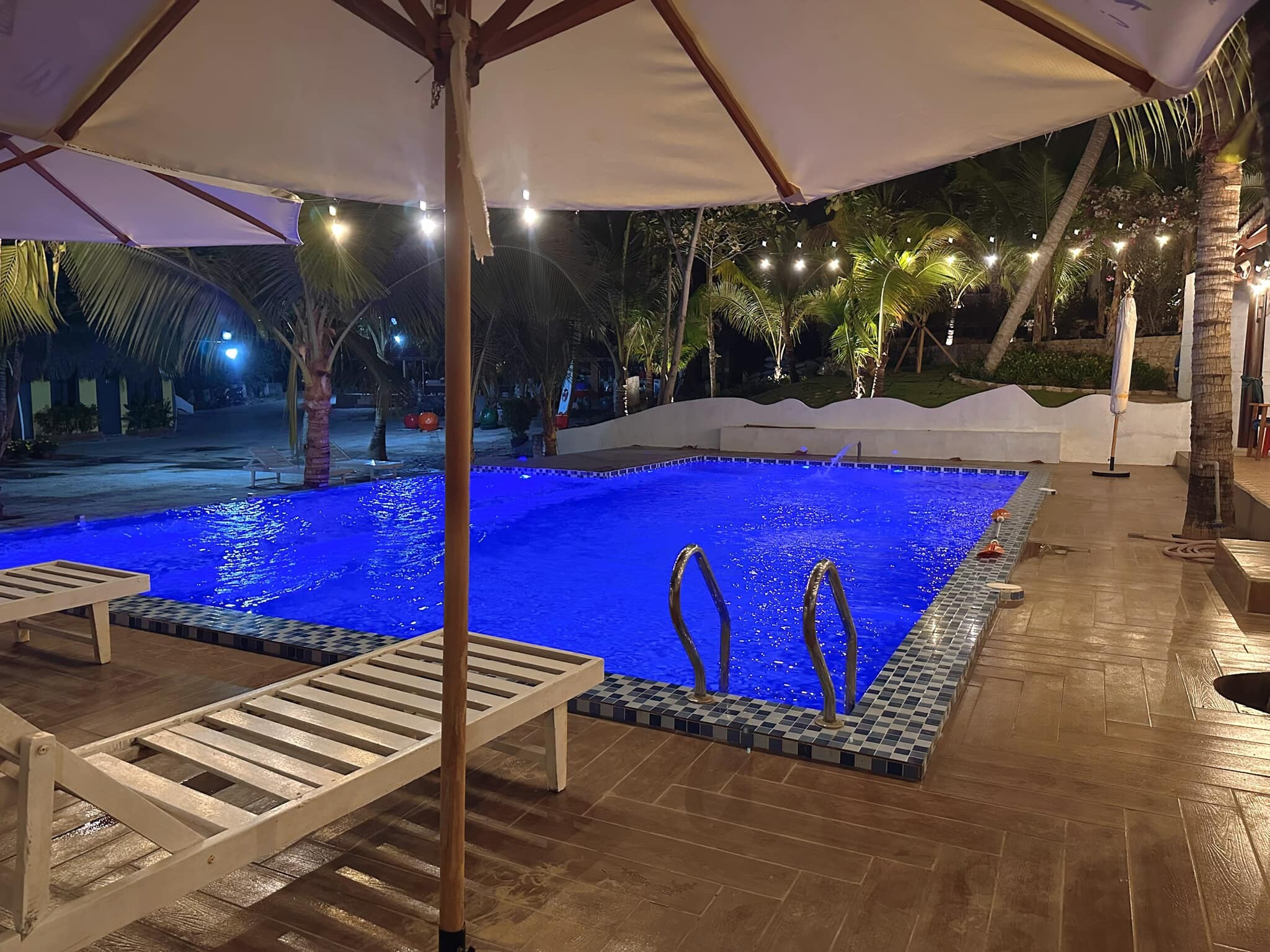 Waikiki Lagi Beach Homestay & restaurant 14